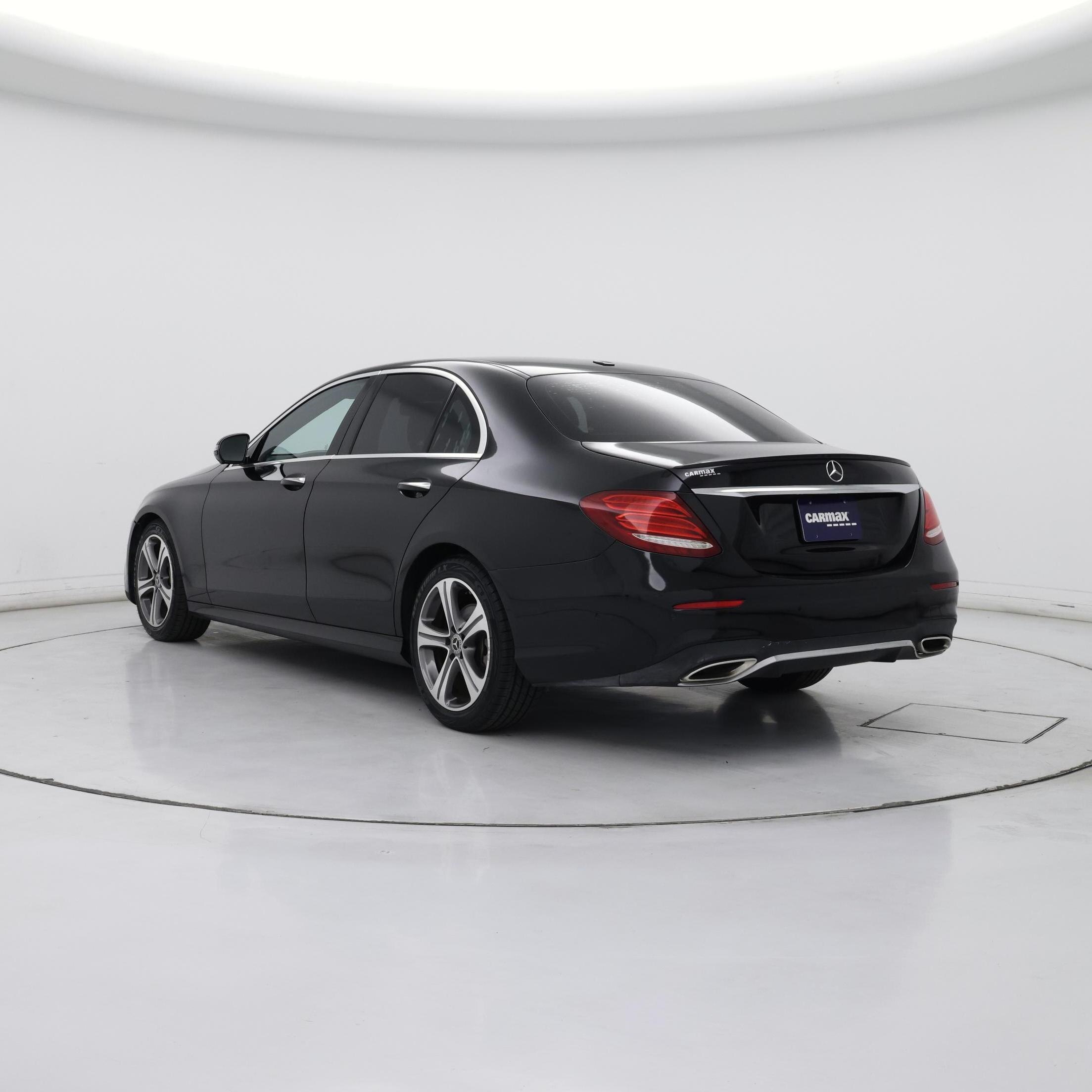 Thumbnail: 2020 Mercedes-Benz E-Class - 2