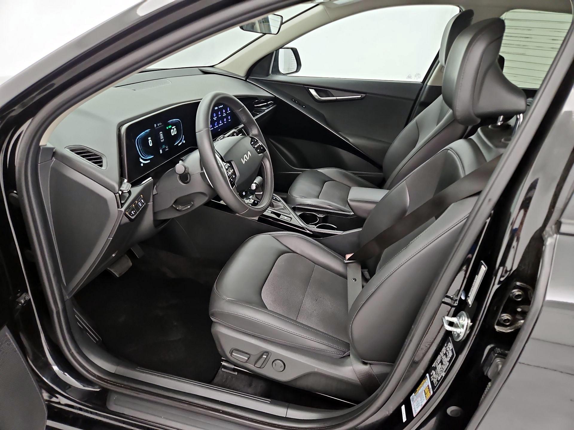 Thumbnail: 2025 Kia Niro - 11