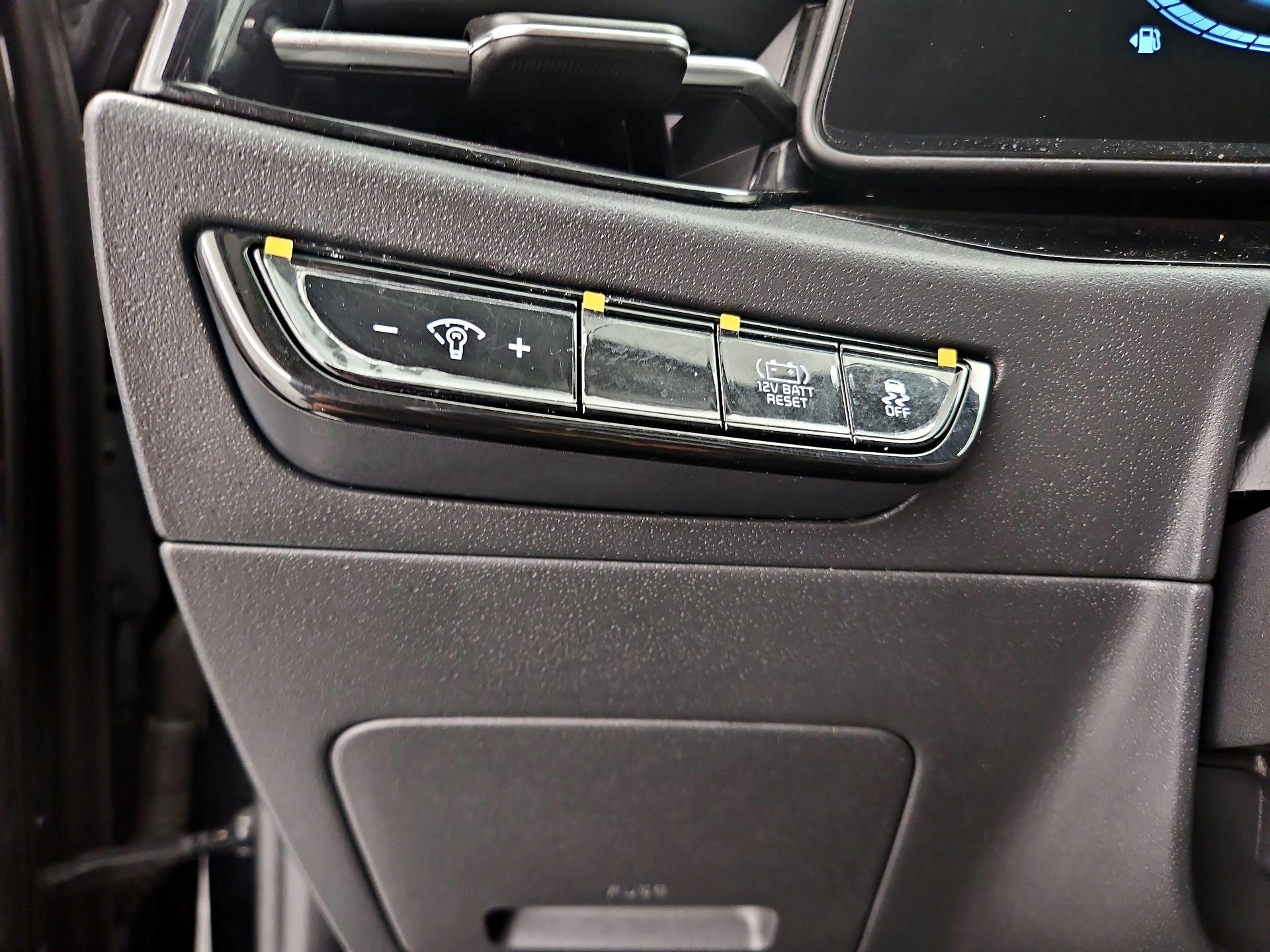 Thumbnail: 2025 Kia Niro - 13