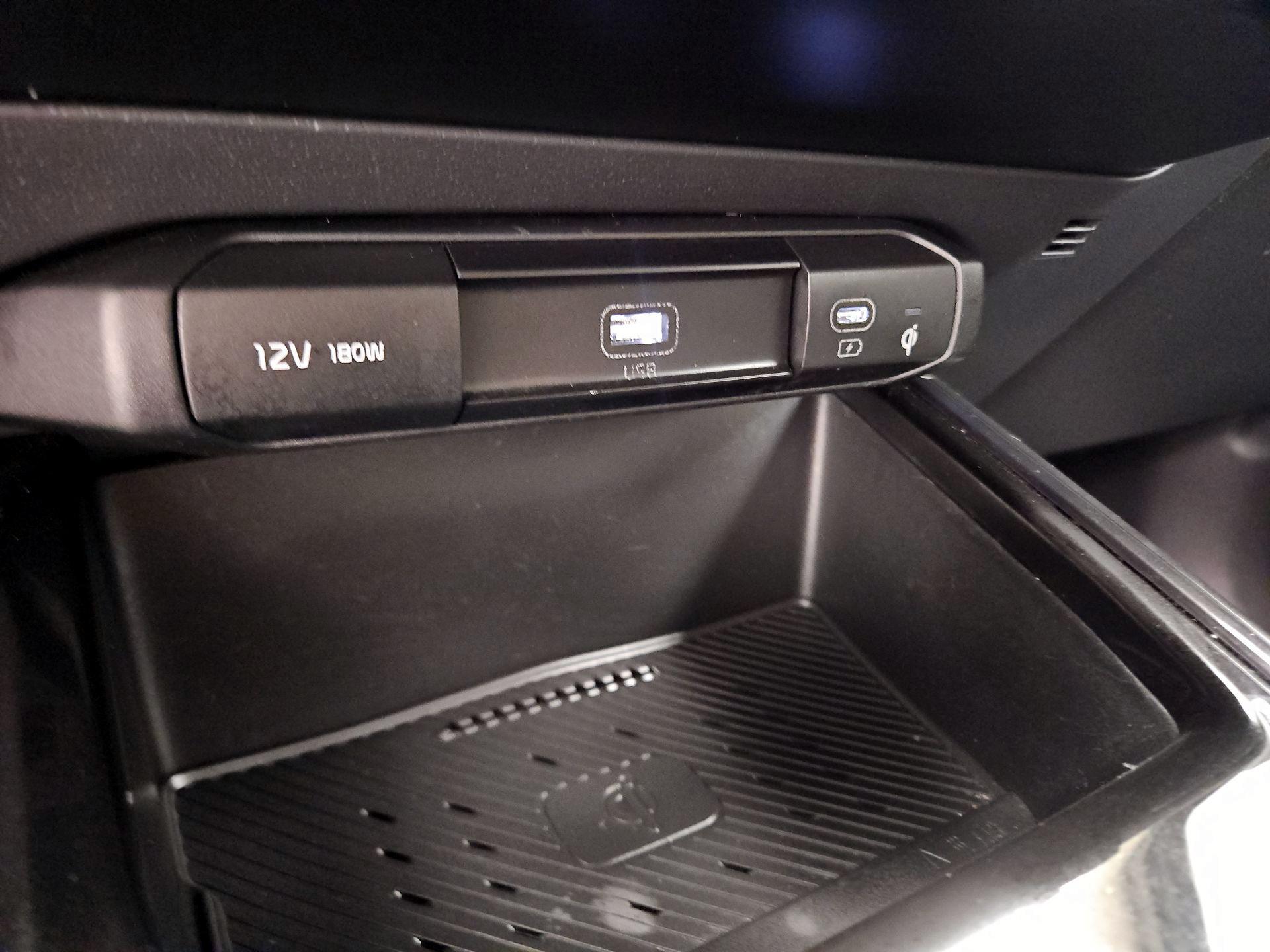 Thumbnail: 2025 Kia Niro - 19