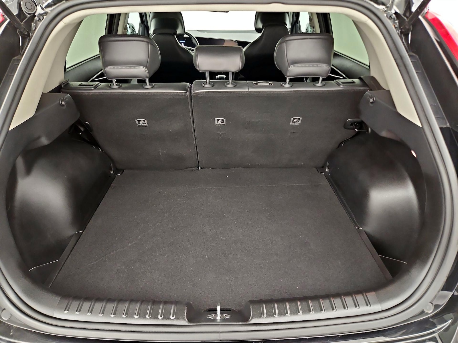 2025 Kia Niro EX - Photo 22