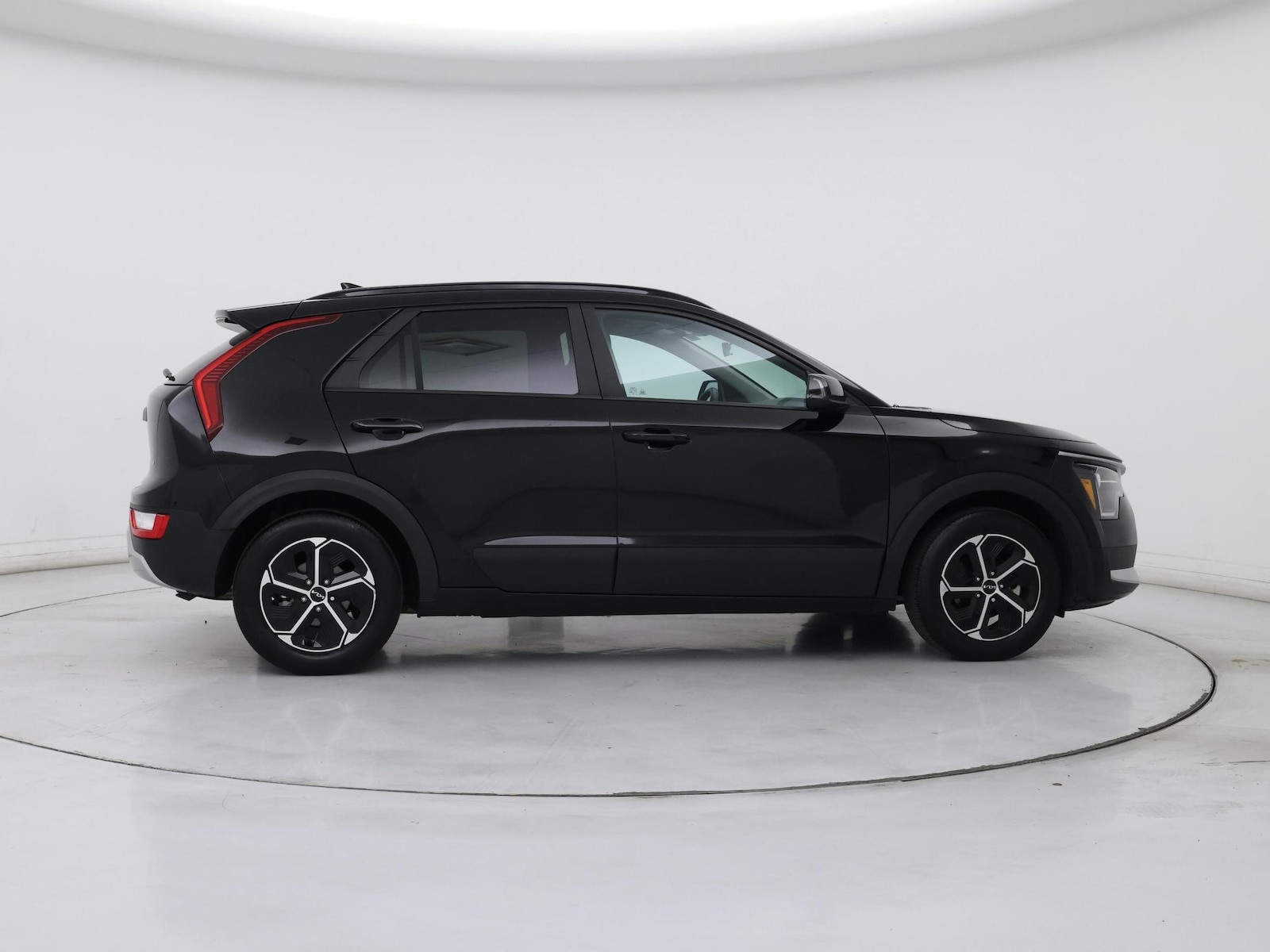 2025 Kia Niro EX - Photo 8