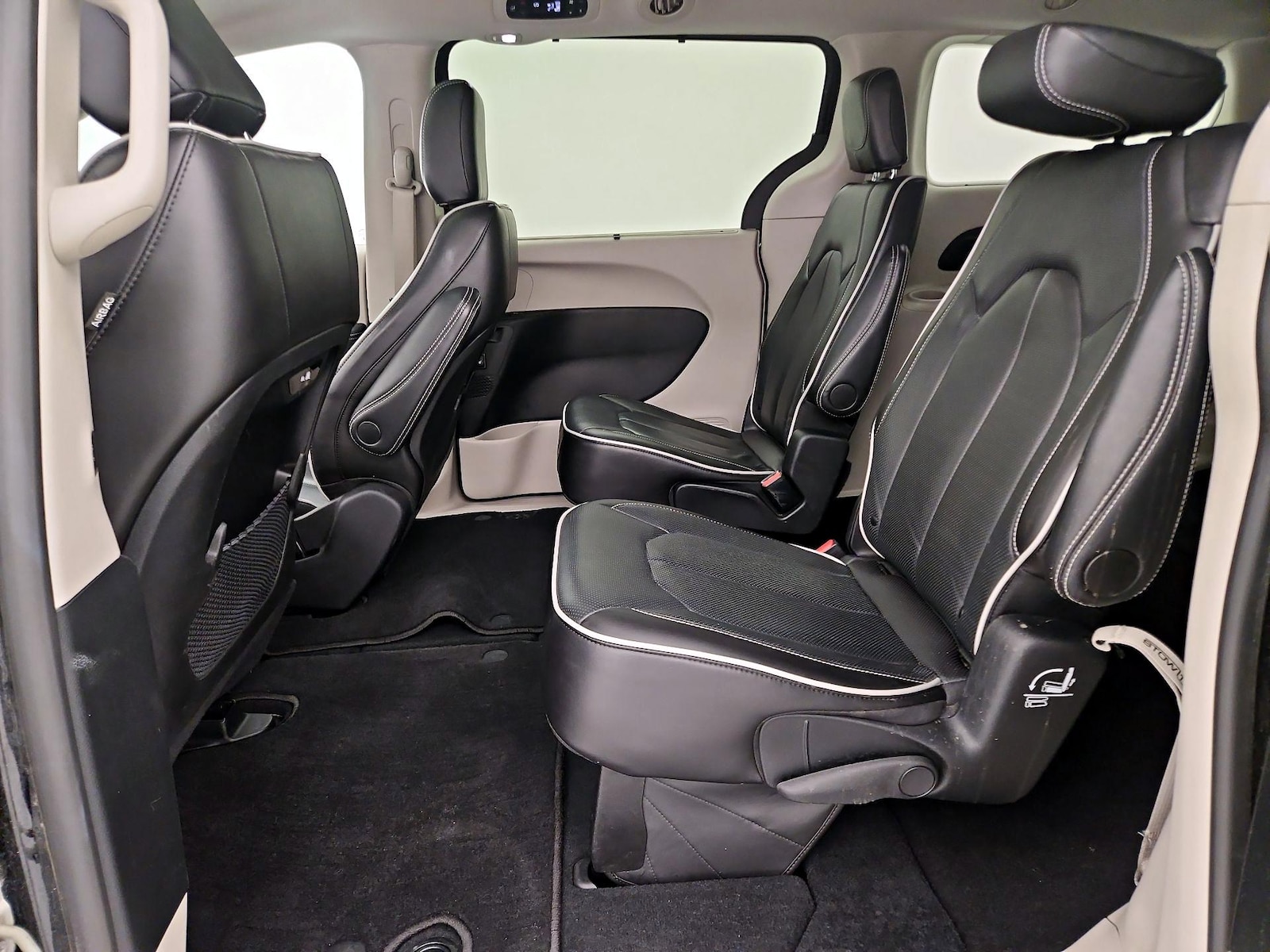 2024 Chrysler Pacifica Limited - Photo 22