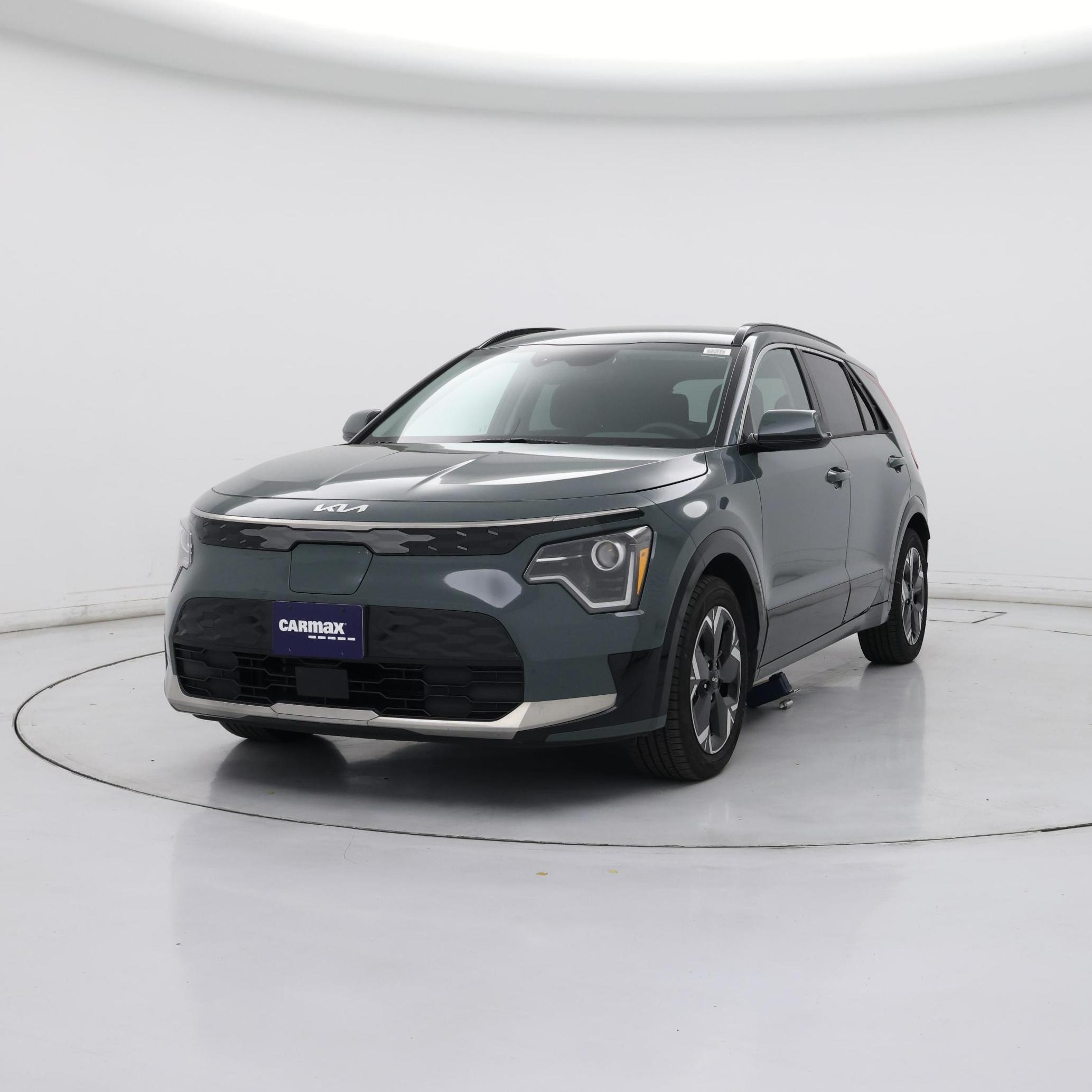 Thumbnail: 2023 Kia Niro - 4