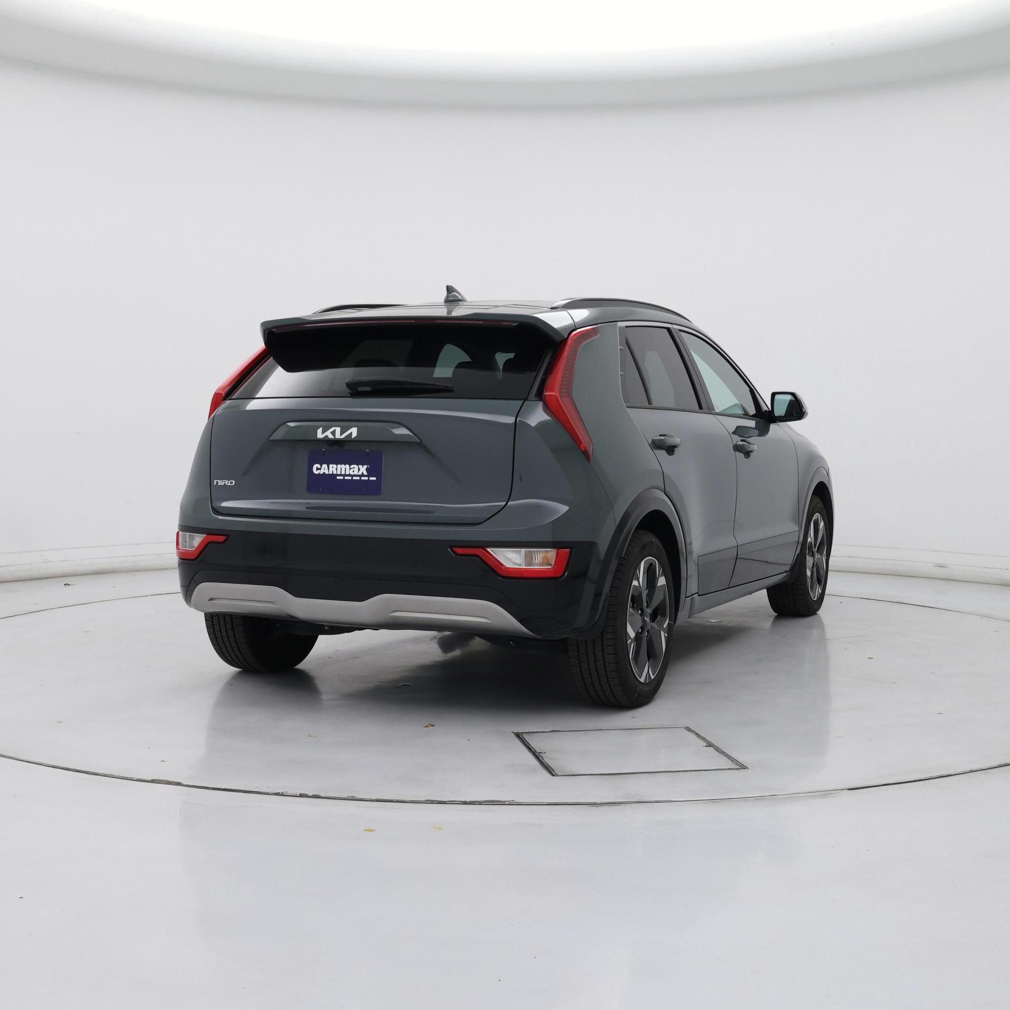 Thumbnail: 2023 Kia Niro - 8