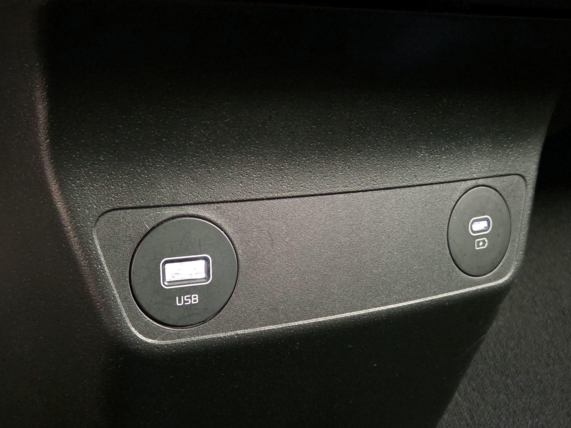 Thumbnail: 2024 Kia EV6 - 19