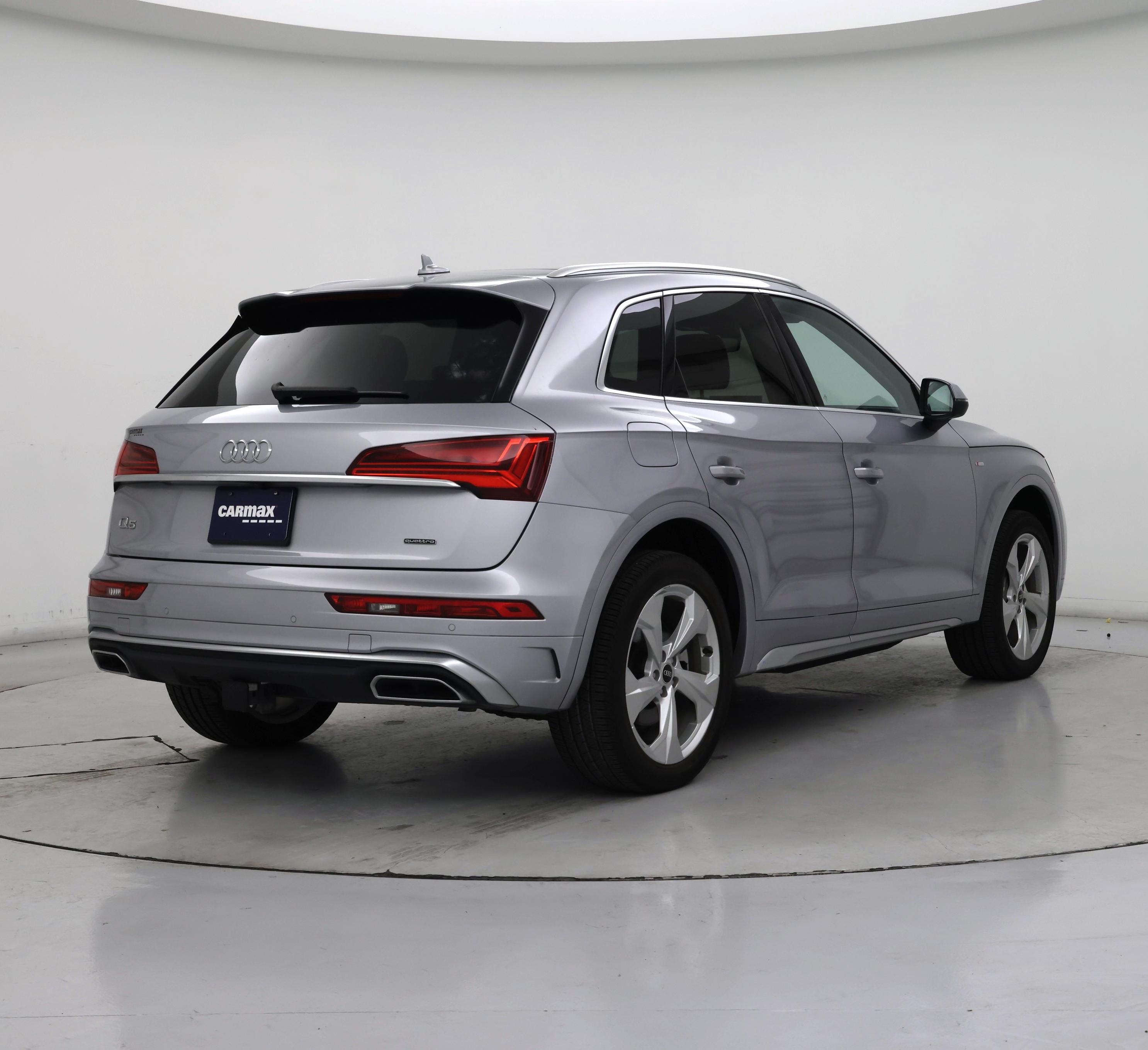 Thumbnail: 2023 Audi Q5 - 8
