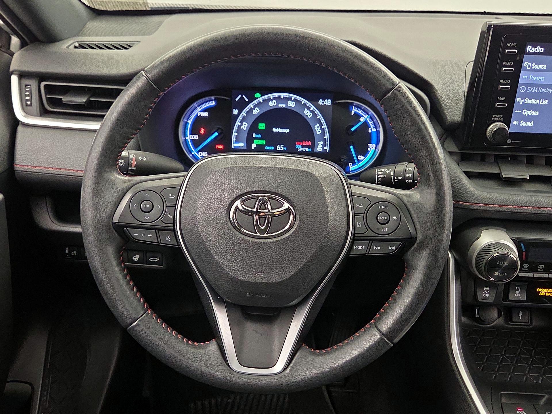 Thumbnail: 2022 Toyota RAV4 - 10