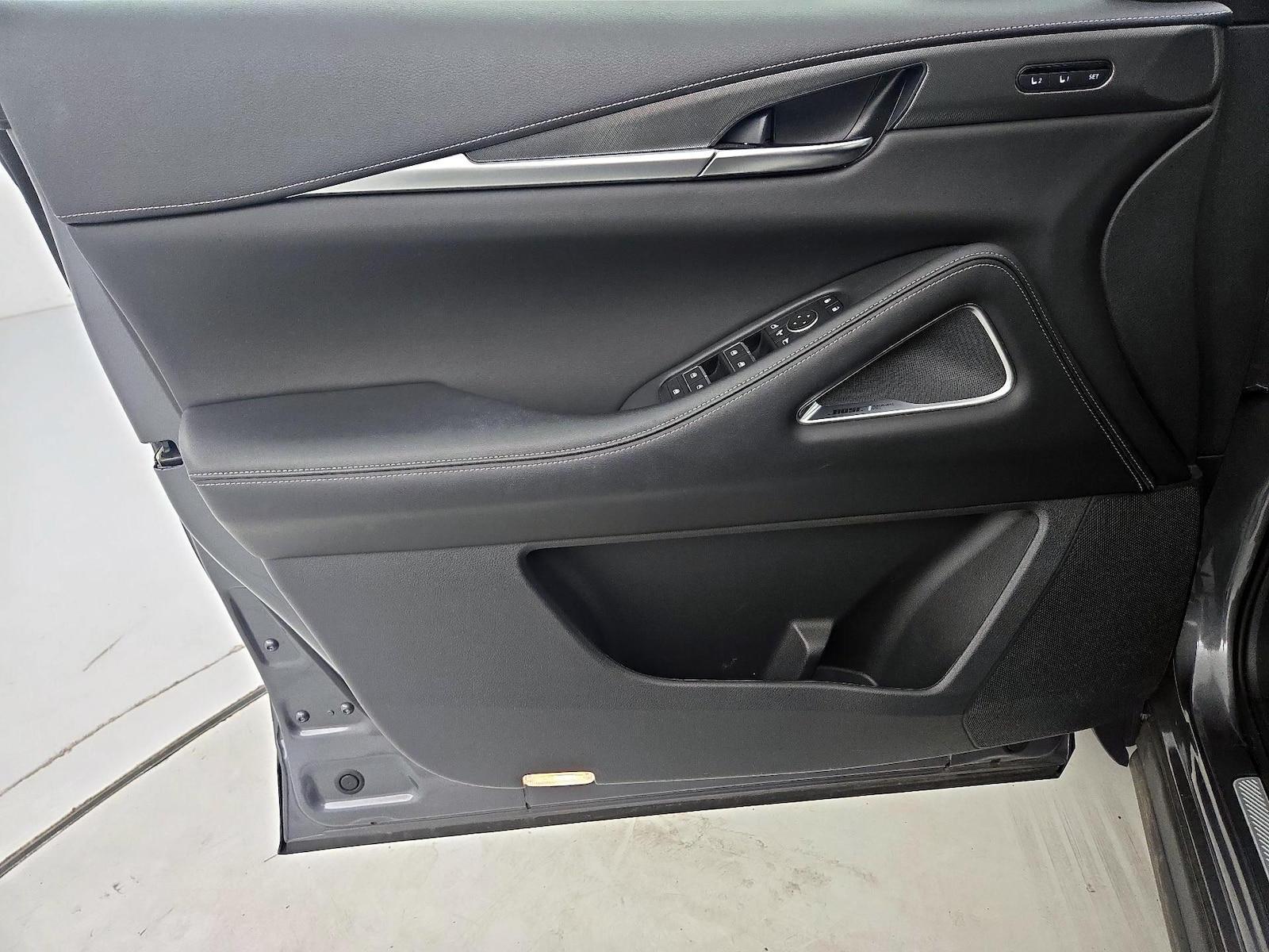 2023 INFINITI QX60 LUXE - Photo 11
