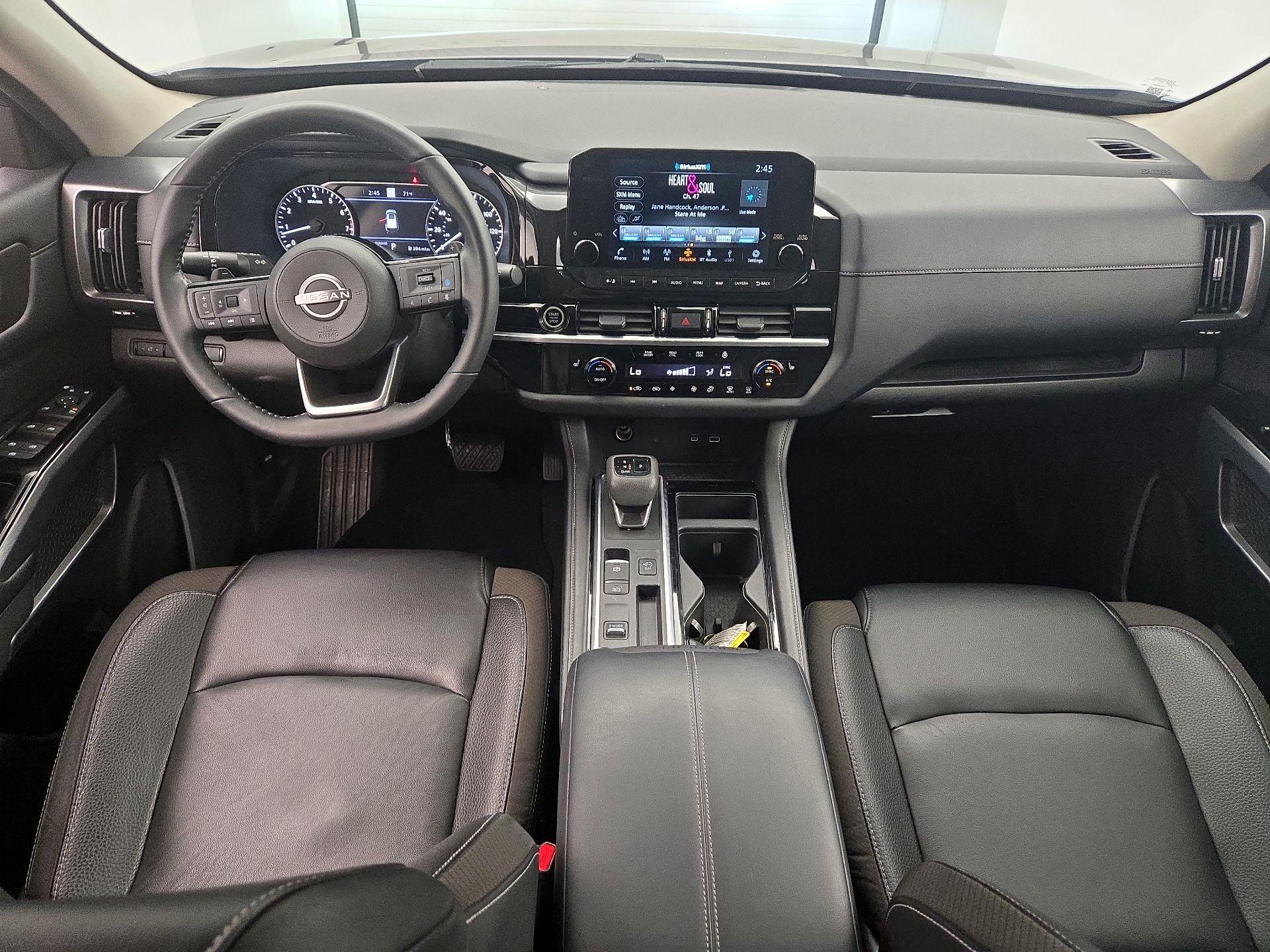 Thumbnail: 2023 Nissan Pathfinder - 8