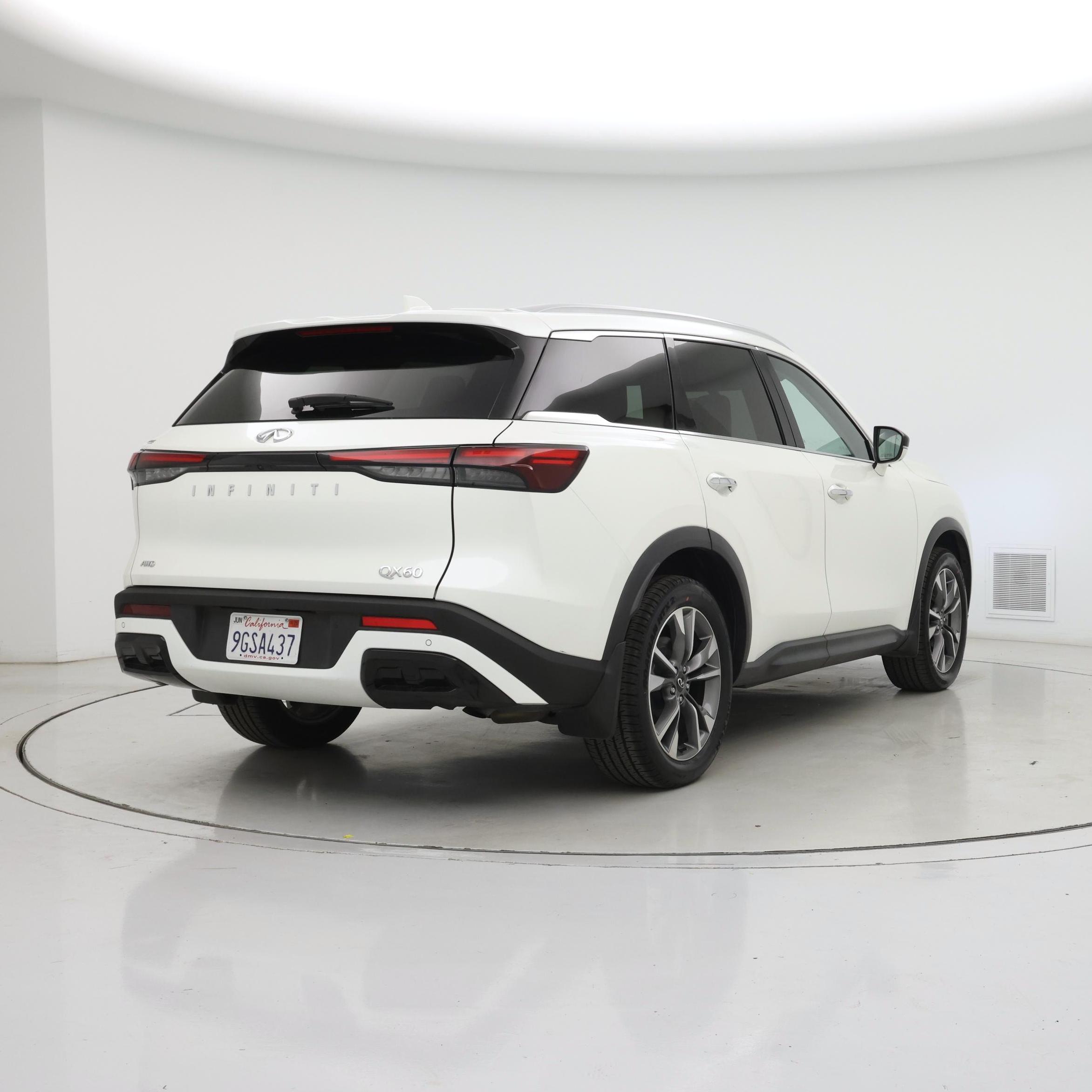 Thumbnail: 2023 INFINITI QX60 - 8