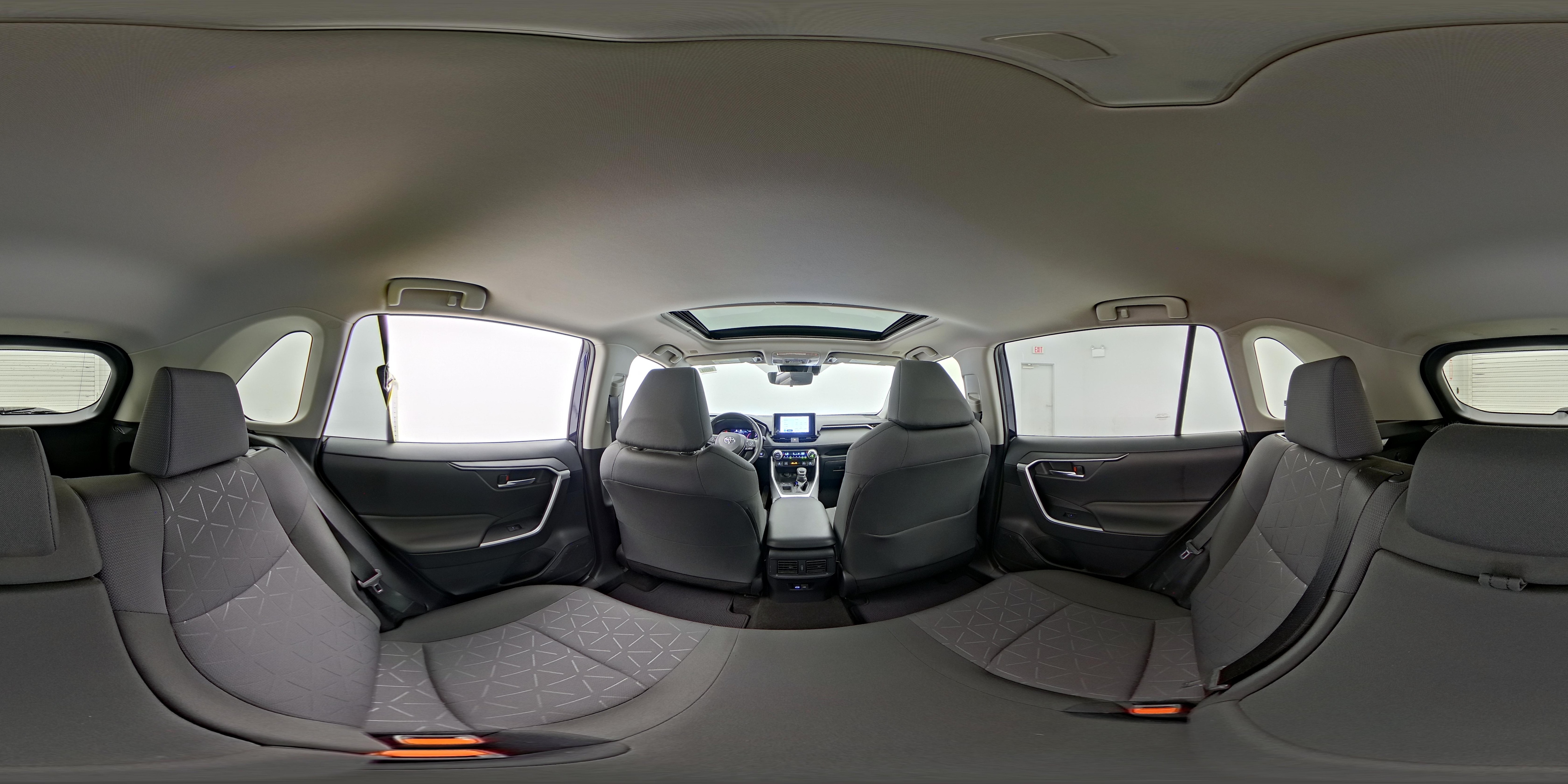 2023 Toyota RAV4 XLE - Photo 26