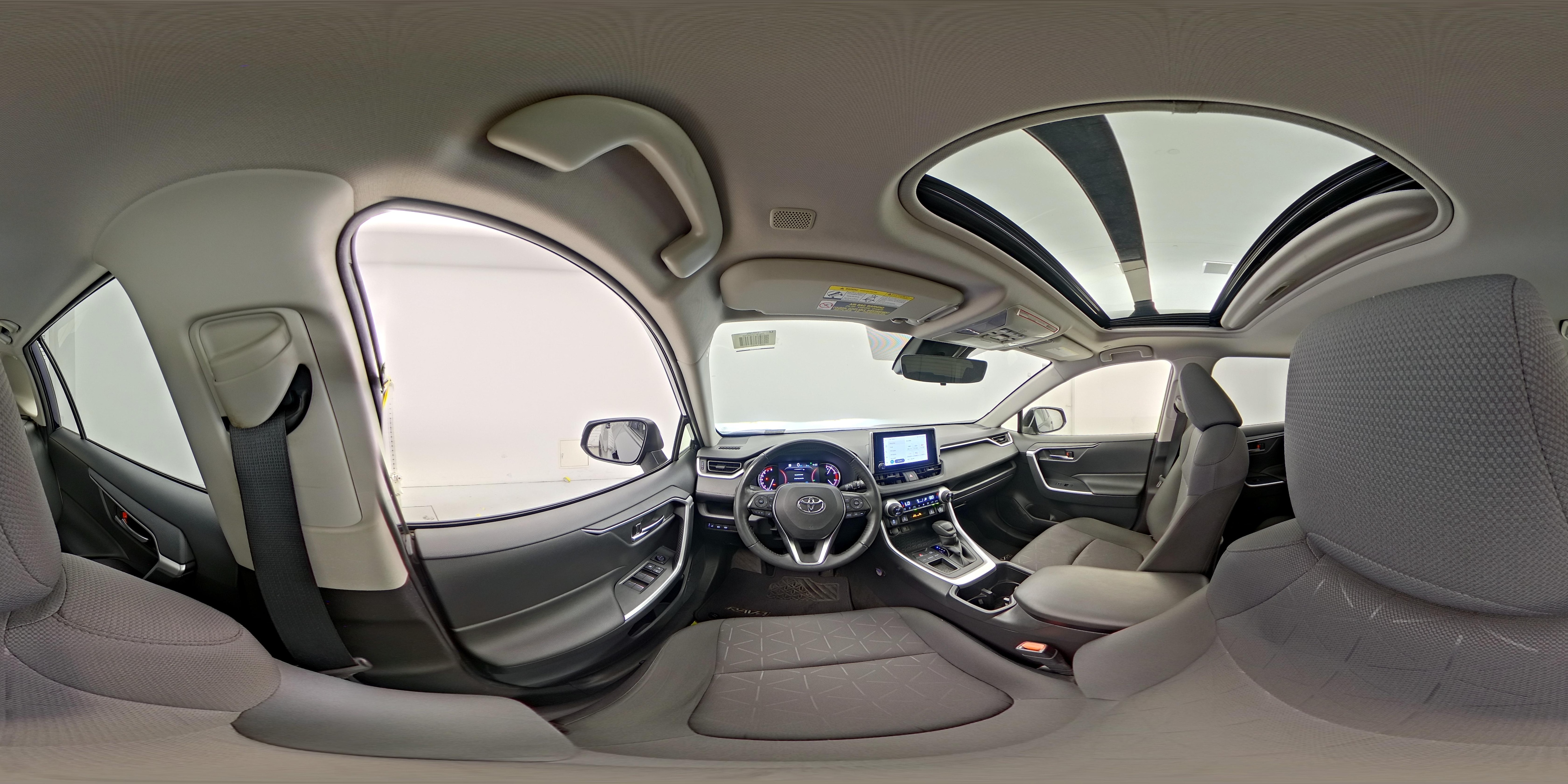 2023 Toyota RAV4 XLE - Photo 27