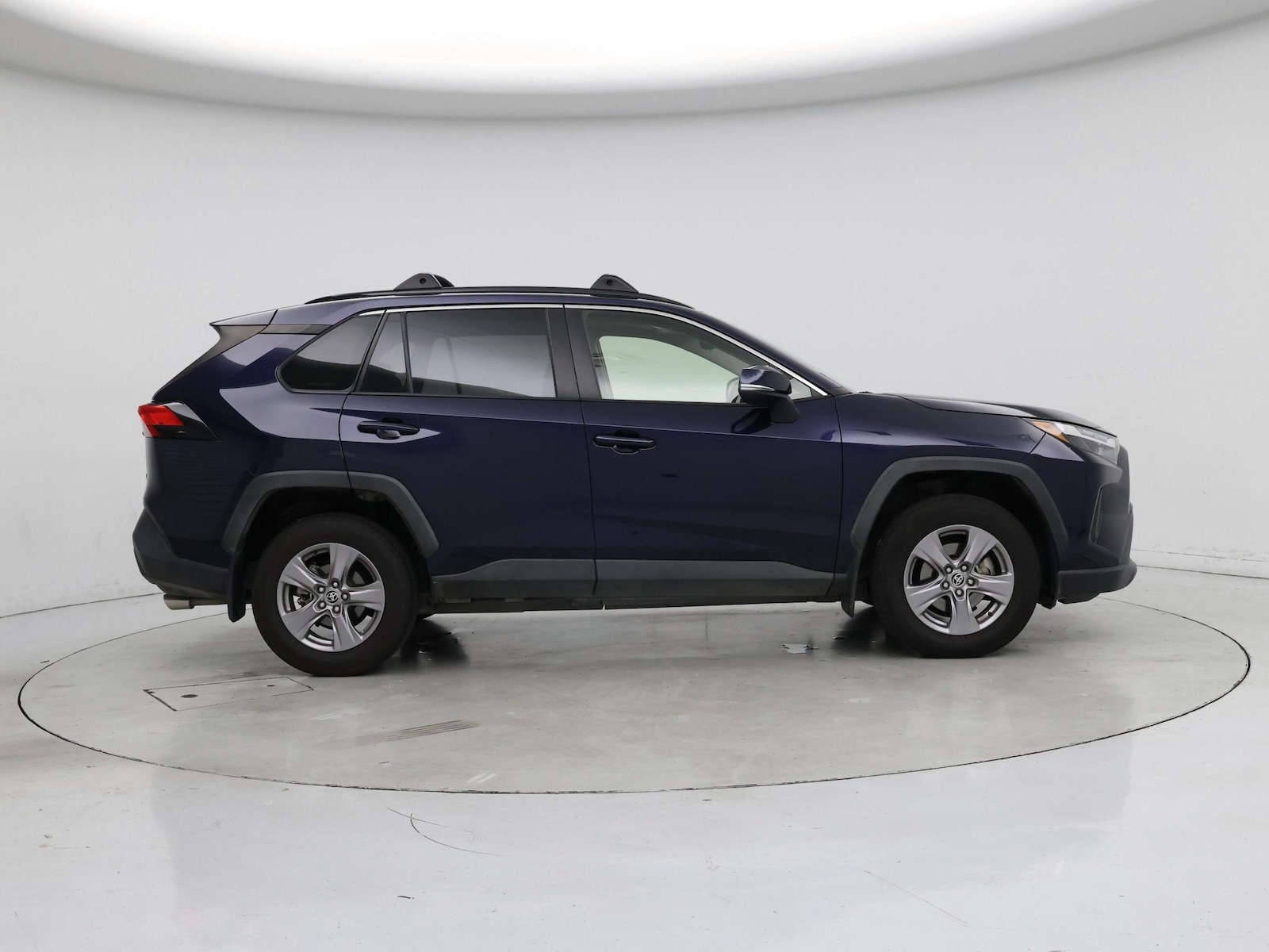 2023 Toyota RAV4 XLE - Photo 8
