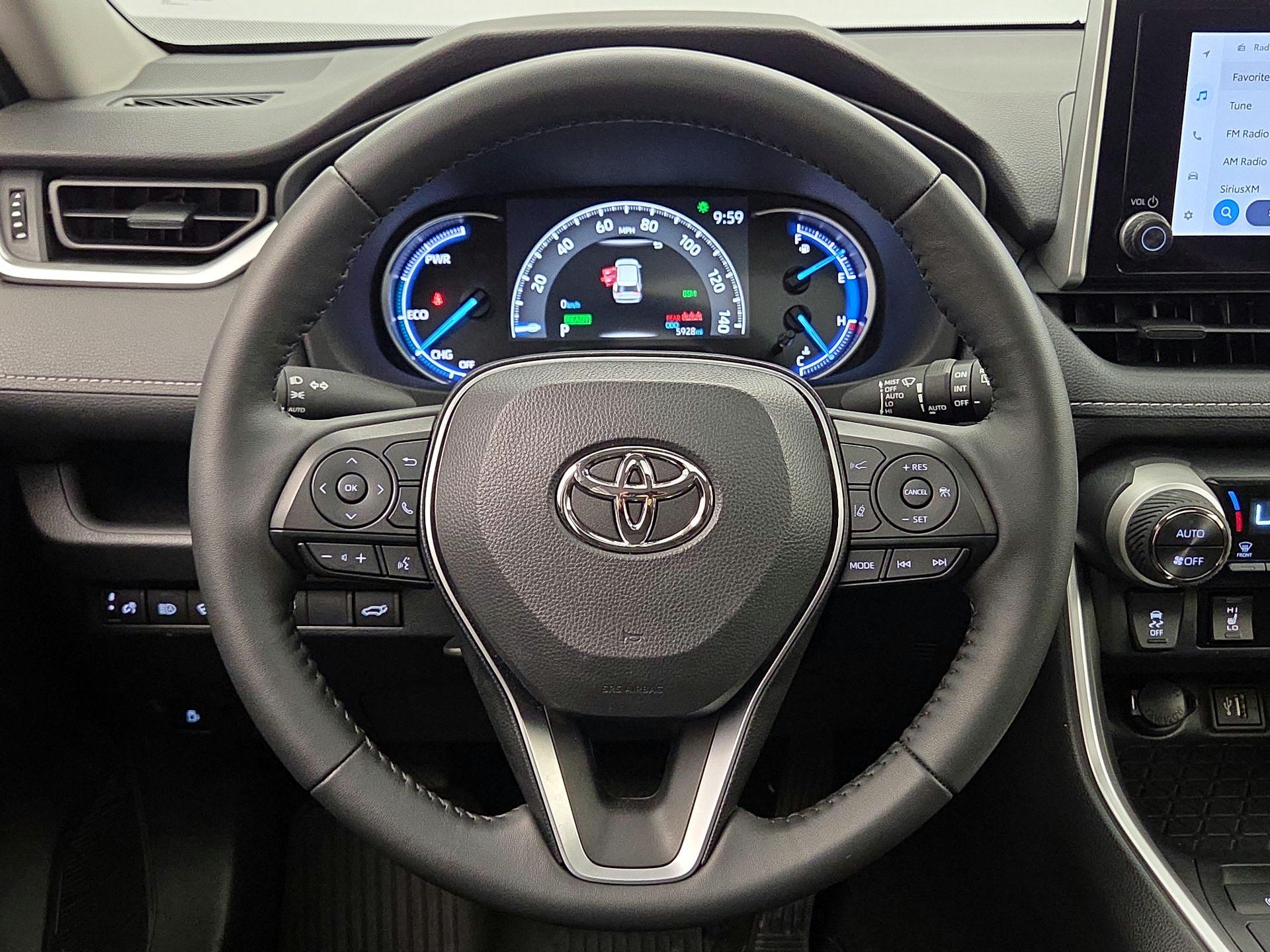 Thumbnail: 2025 Toyota RAV4 - 10