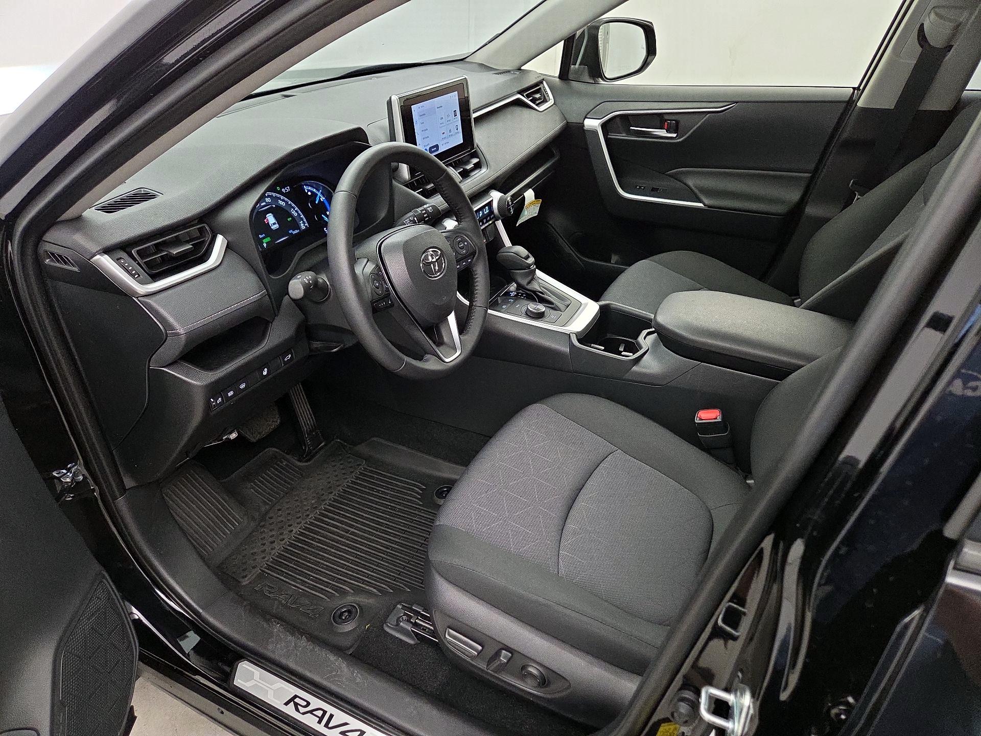 Thumbnail: 2025 Toyota RAV4 - 11