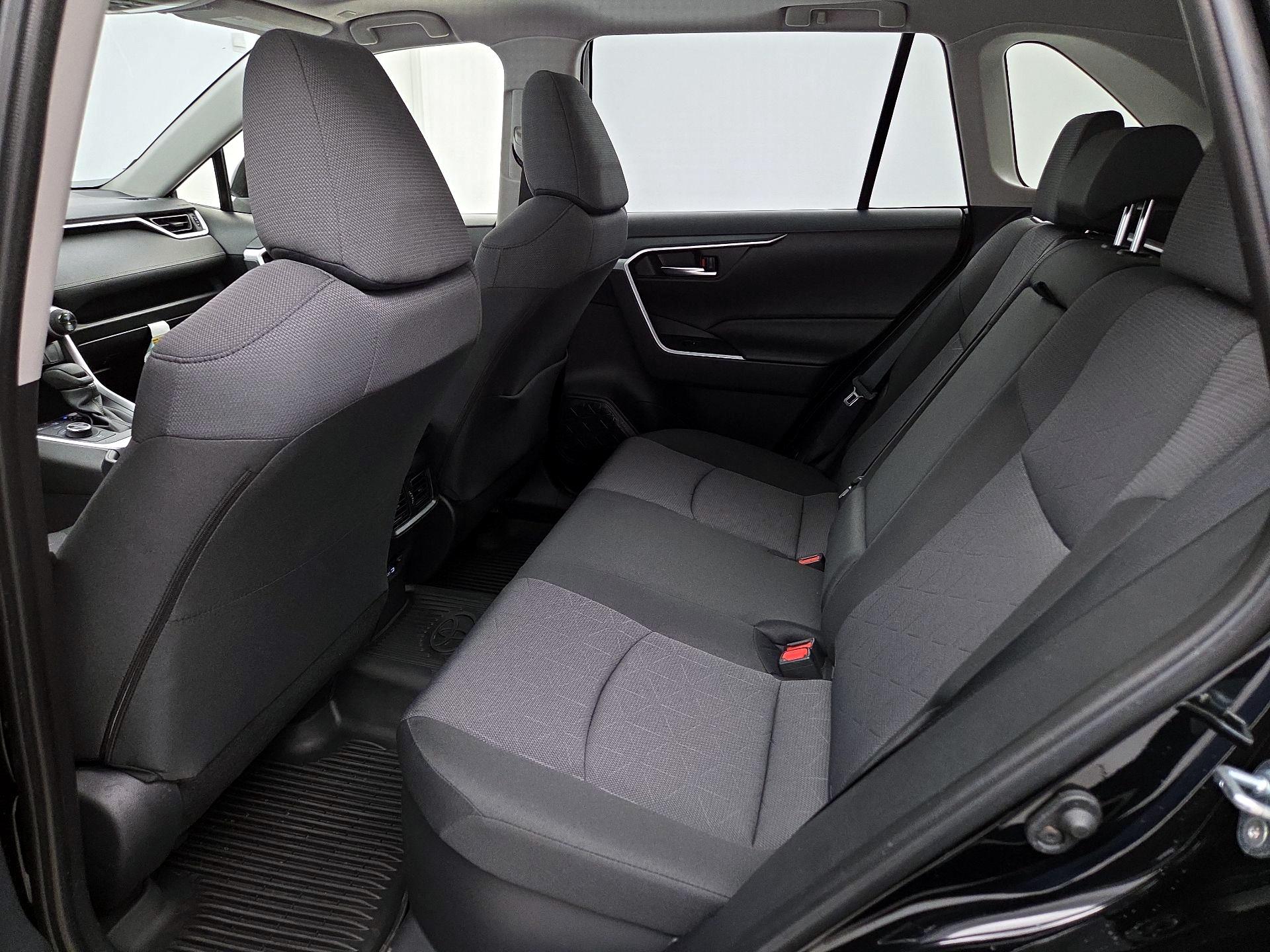 Thumbnail: 2025 Toyota RAV4 - 20
