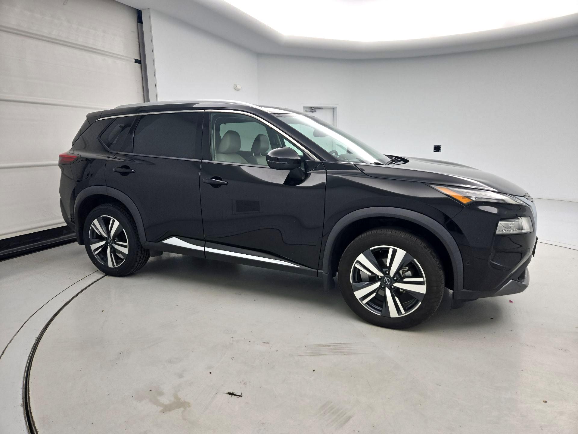 Thumbnail: 2023 Nissan Rogue - 4