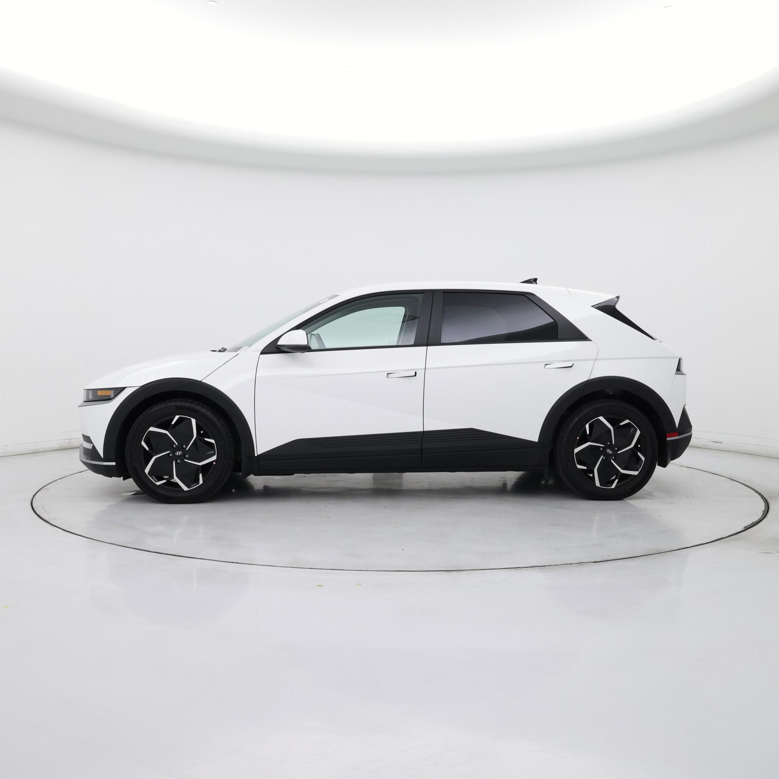 Thumbnail: 2024 Hyundai Ioniq 5 - 3