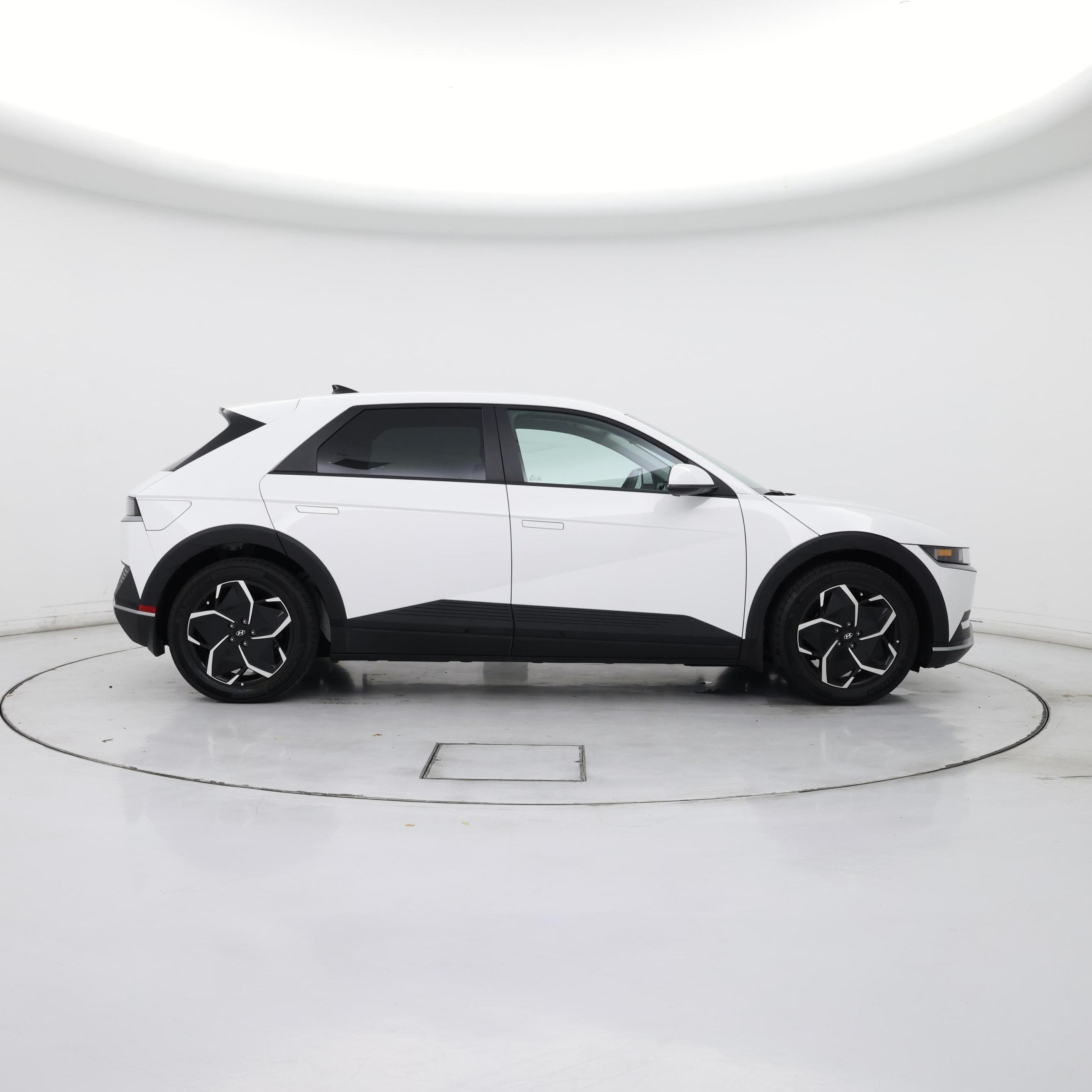 Thumbnail: 2024 Hyundai Ioniq 5 - 7