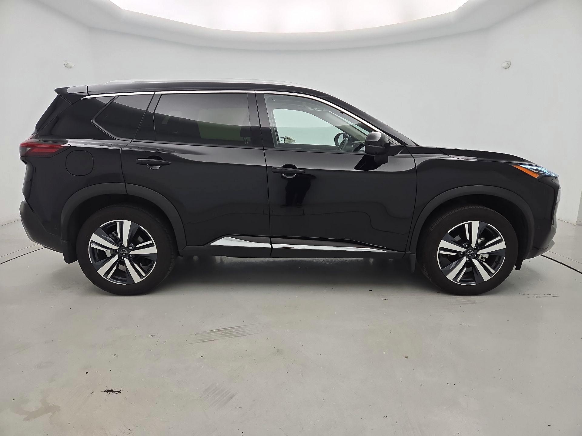 Thumbnail: 2023 Nissan Rogue - 4