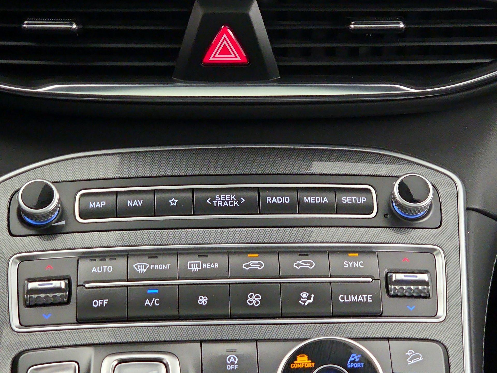 Thumbnail: 2023 Hyundai Santa Fe - 17