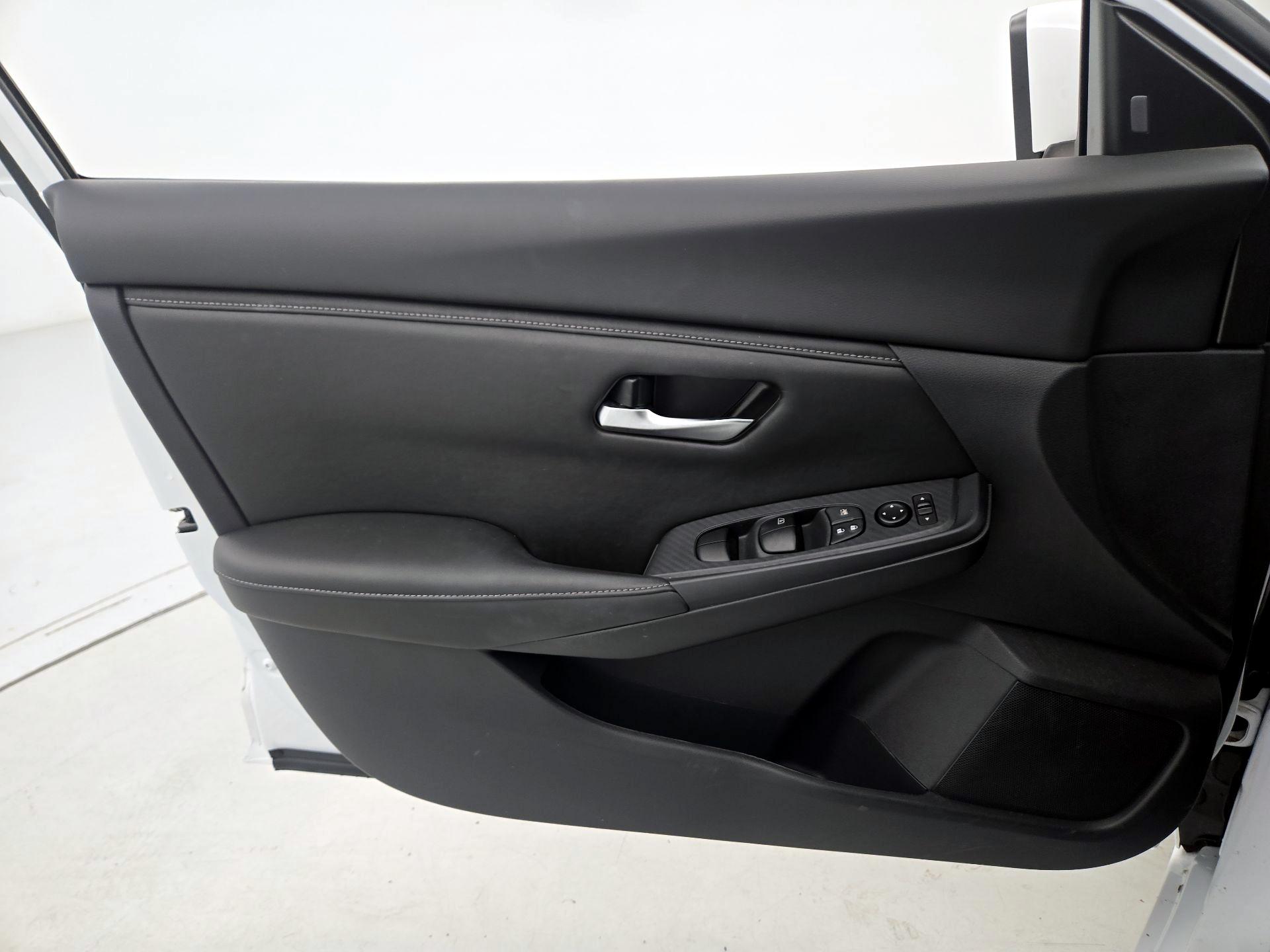 Thumbnail: 2025 Nissan Sentra - 12