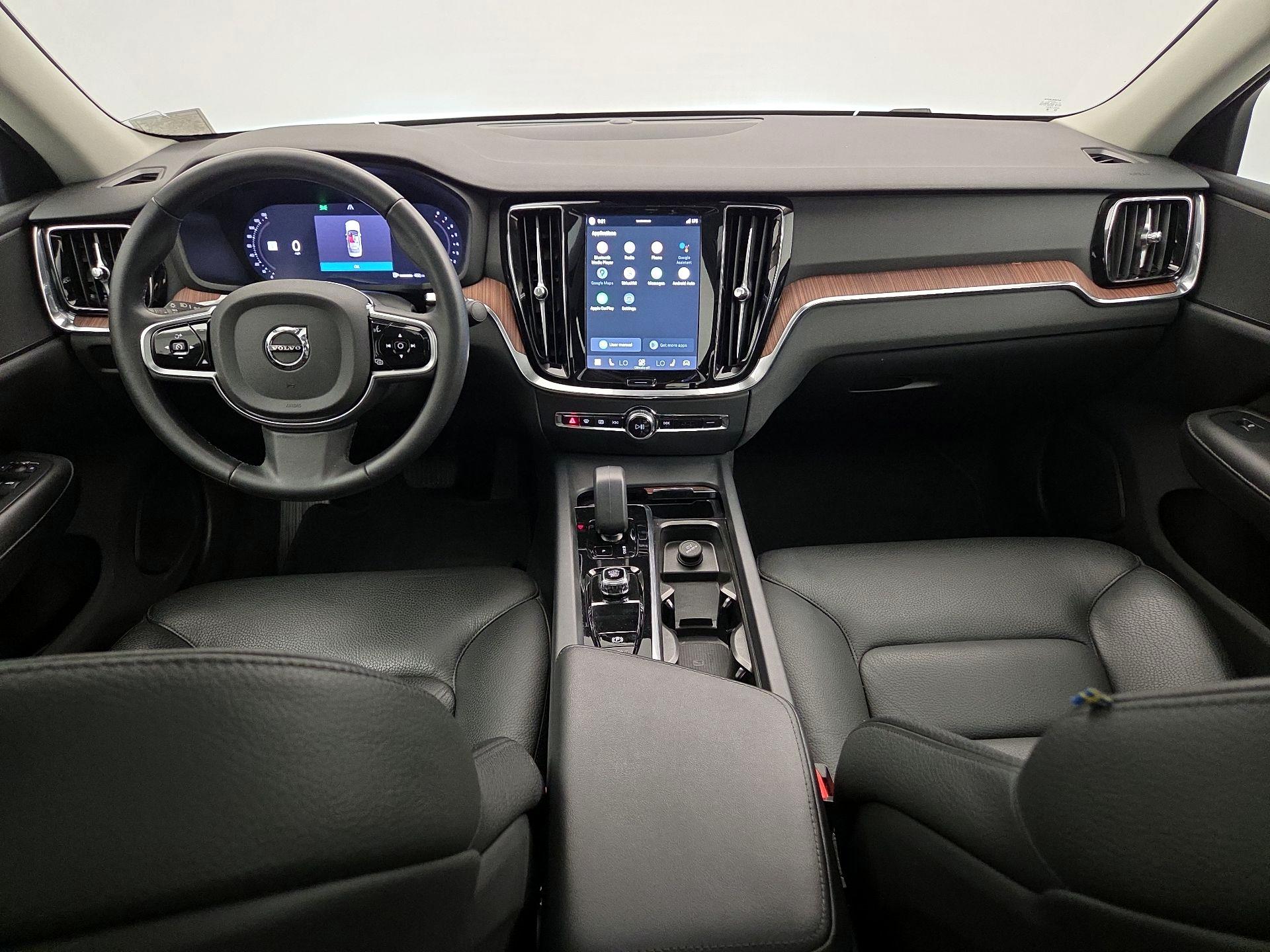 Thumbnail: 2024 Volvo S60 - 9