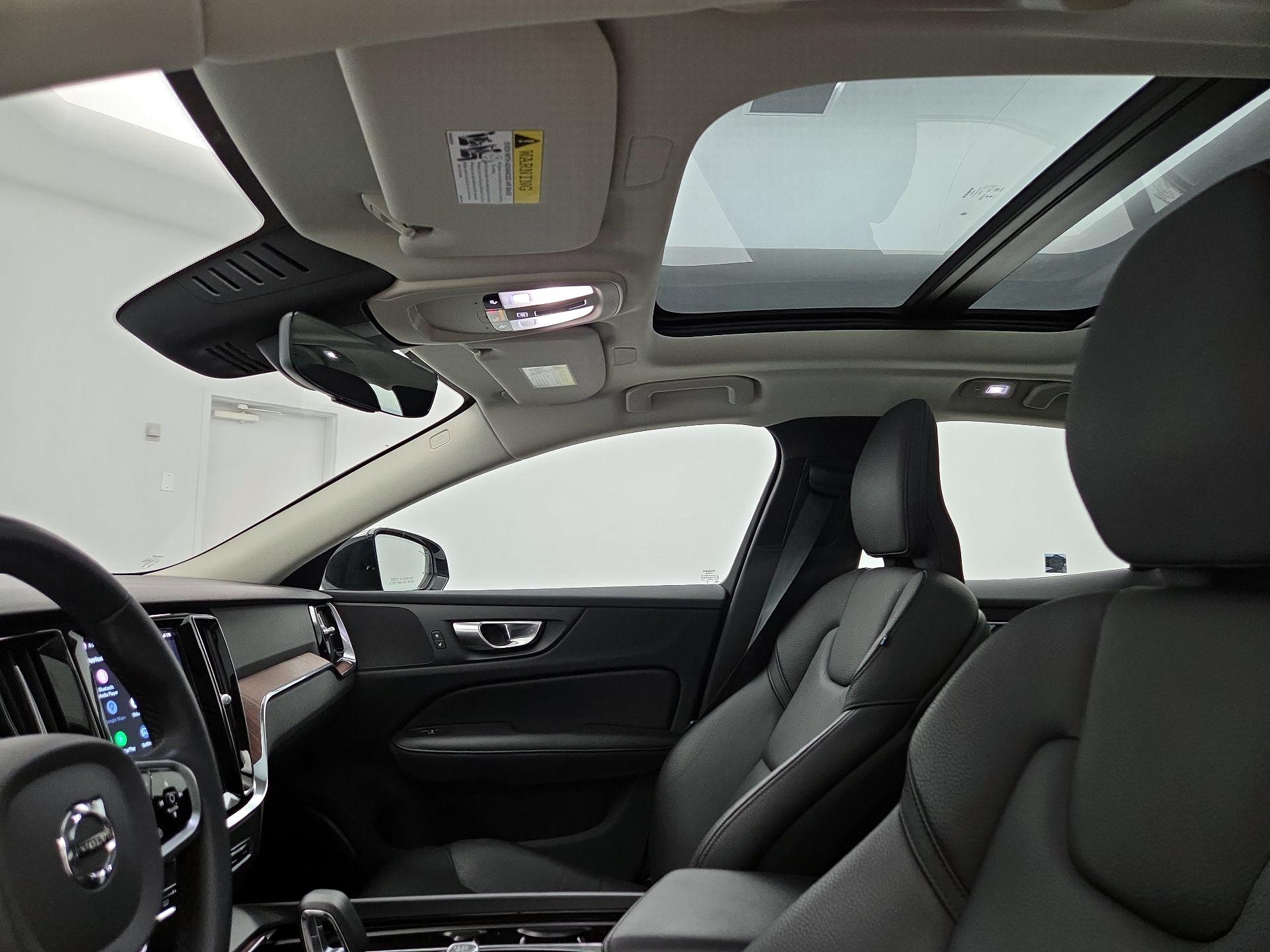 Thumbnail: 2024 Volvo S60 - 19