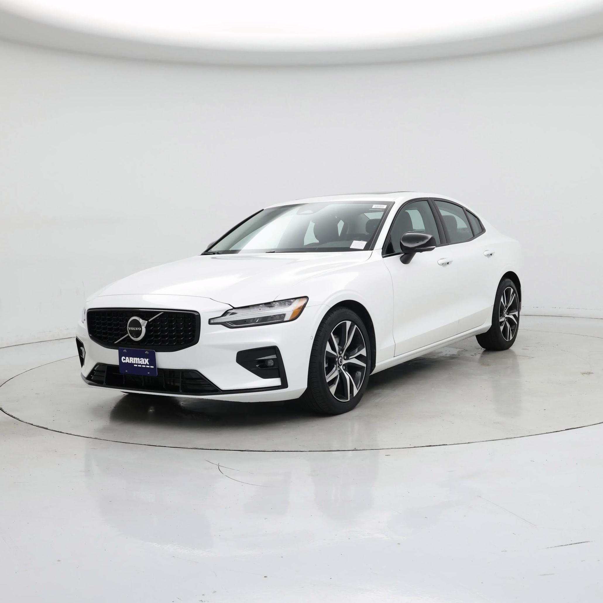 Thumbnail: 2024 Volvo S60 - 4