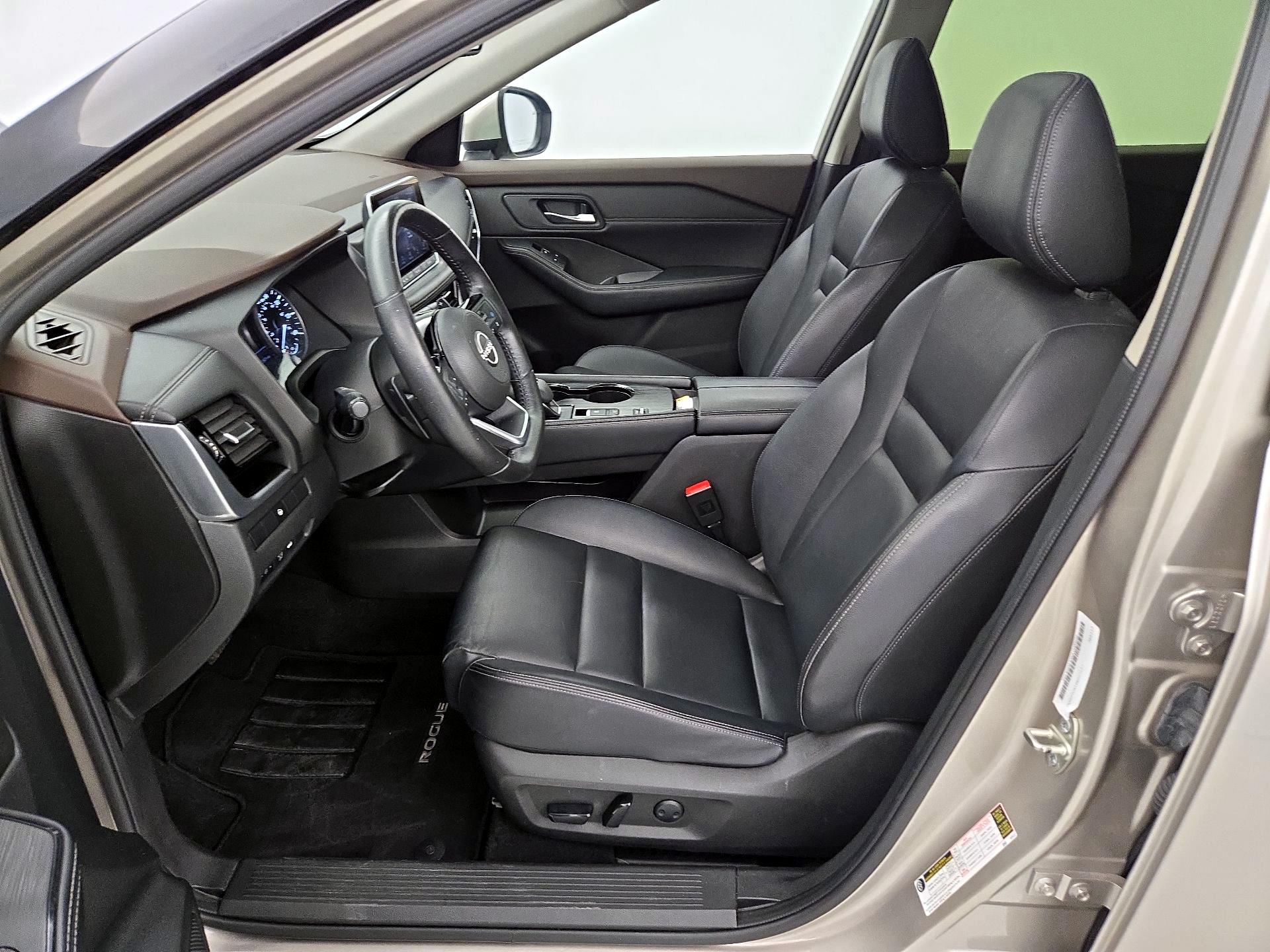 Thumbnail: 2023 Nissan Rogue - 11