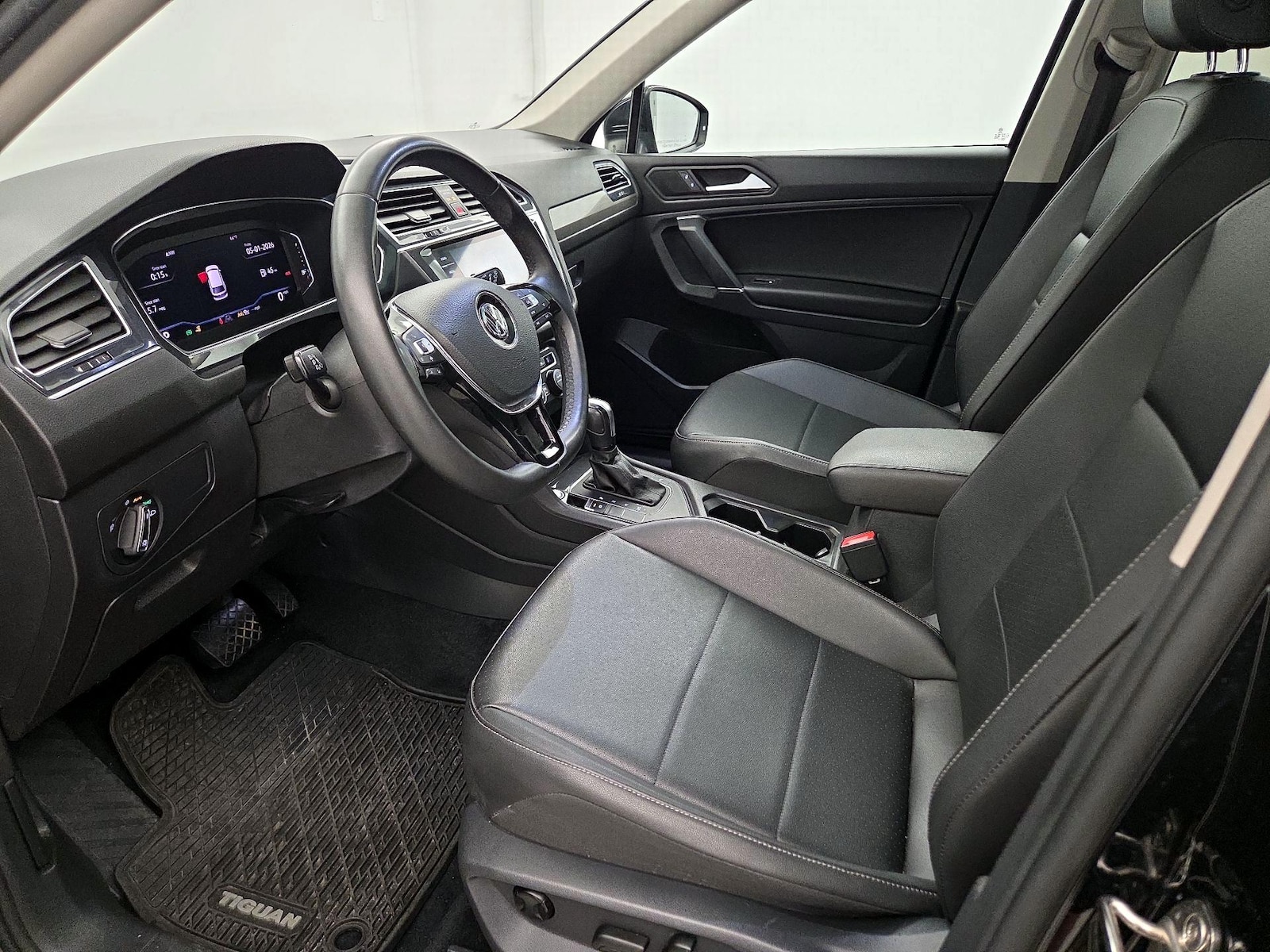 2020 Volkswagen Tiguan SEL - Photo 12