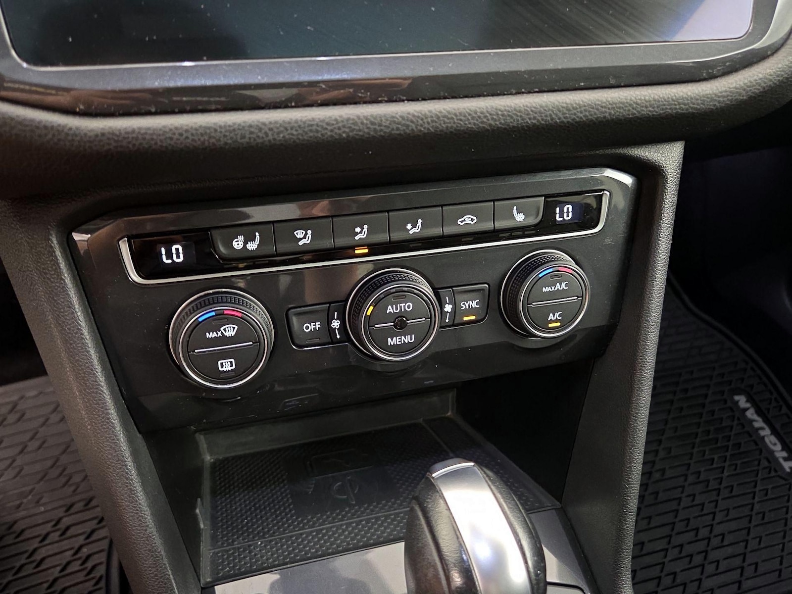 2020 Volkswagen Tiguan SEL - Photo 18
