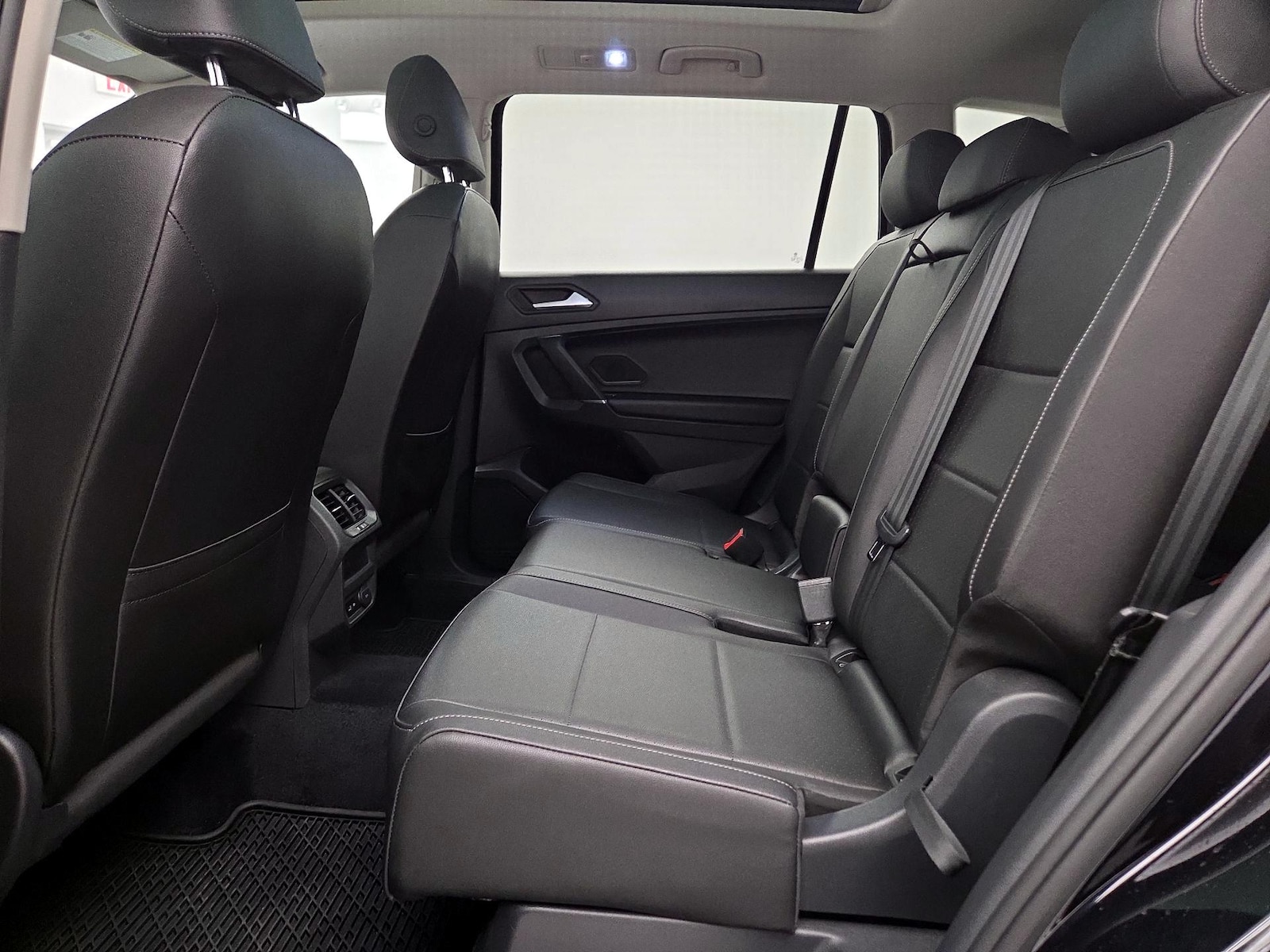 2020 Volkswagen Tiguan SEL - Photo 22