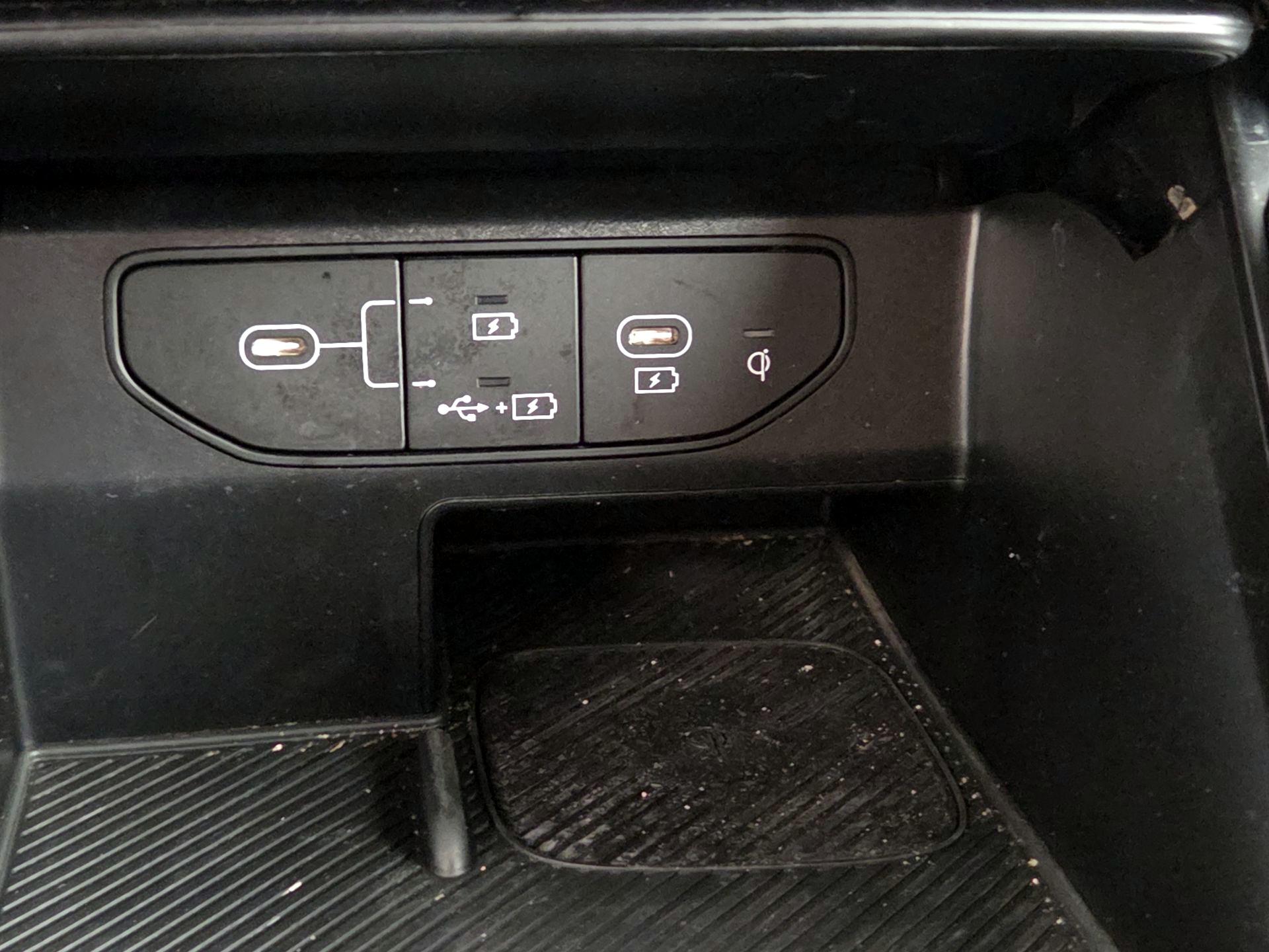 Thumbnail: 2025 Kia Sorento - 18