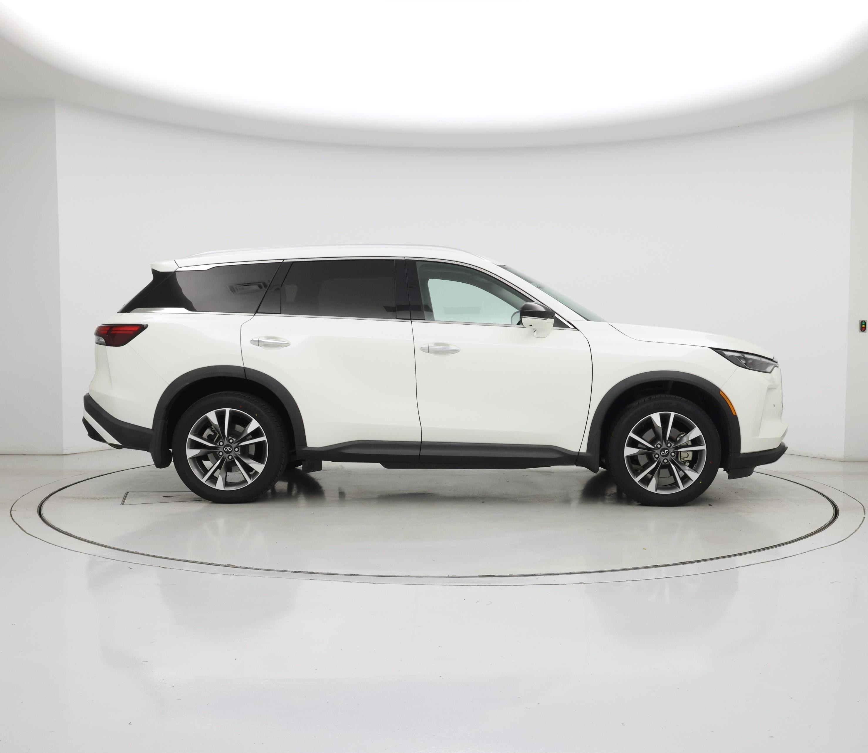 Thumbnail: 2023 INFINITI QX60 - 7
