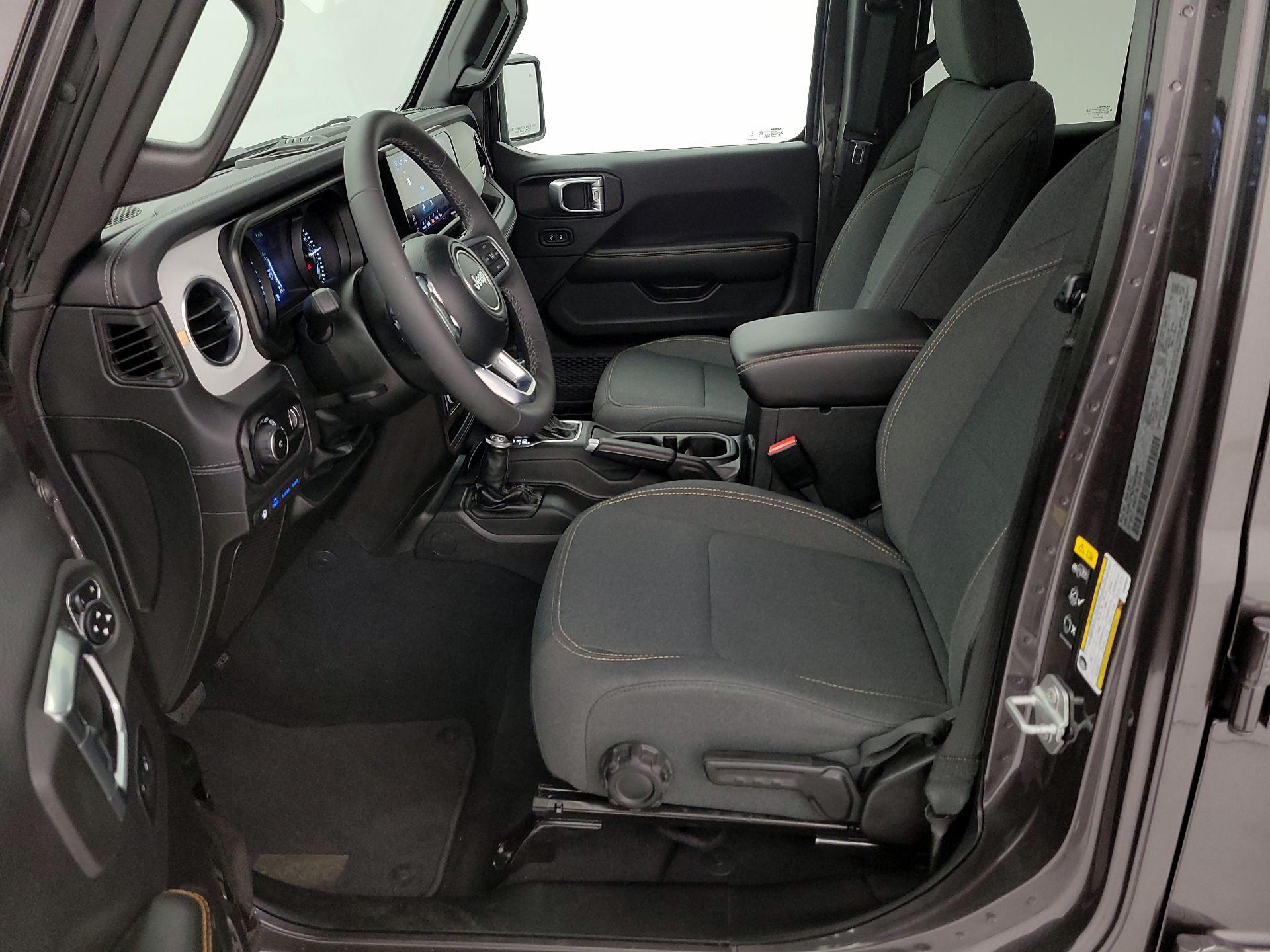 Thumbnail: 2025 Jeep Wrangler - 11