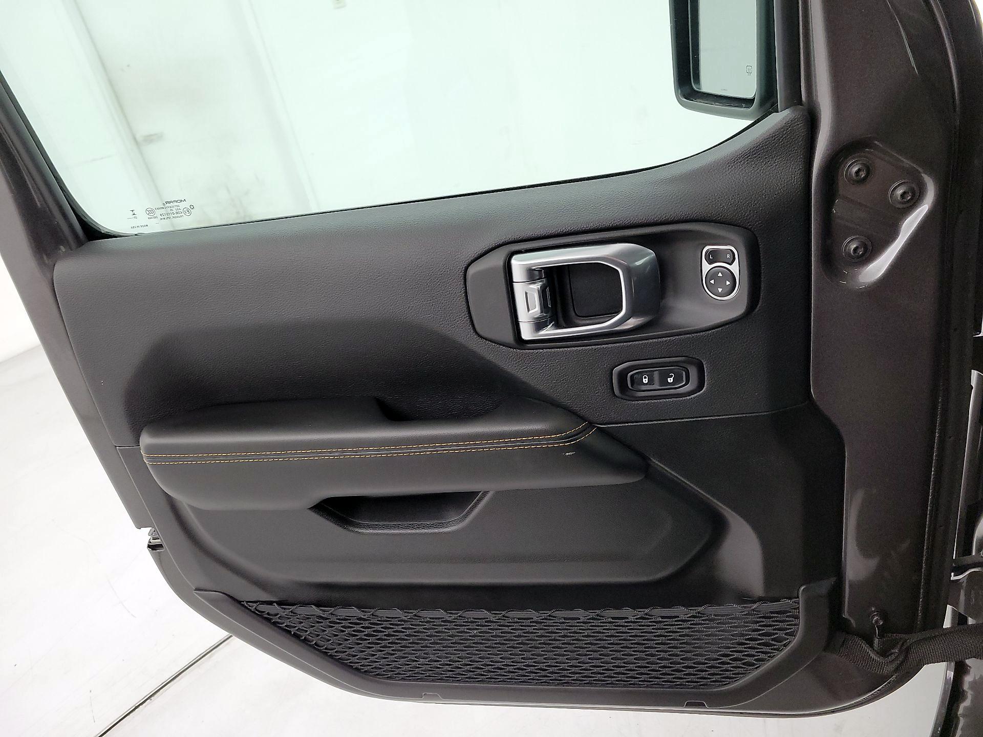 Thumbnail: 2025 Jeep Wrangler - 12