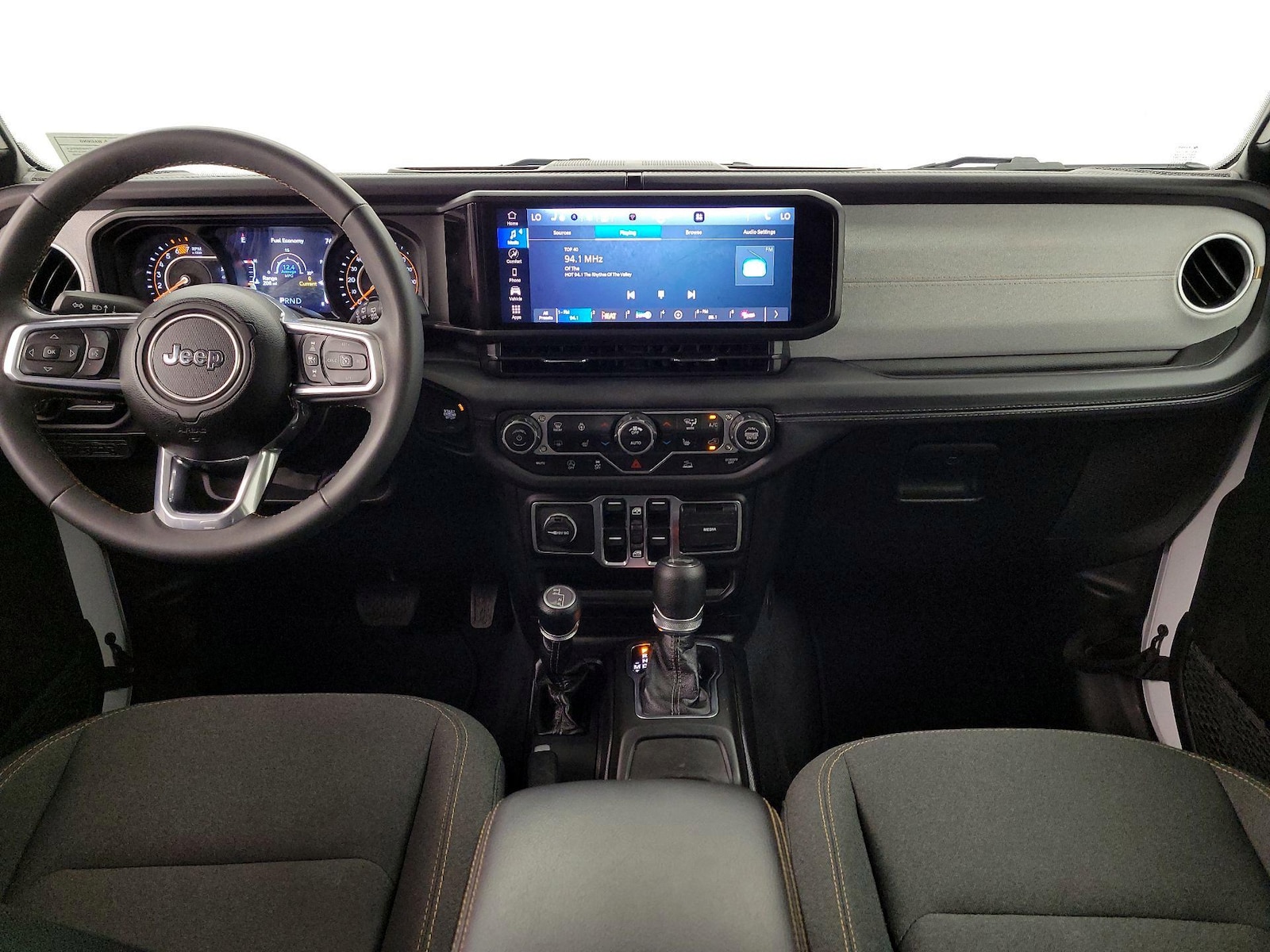 2025 Jeep Wrangler 4-Door Sahara - Photo 10