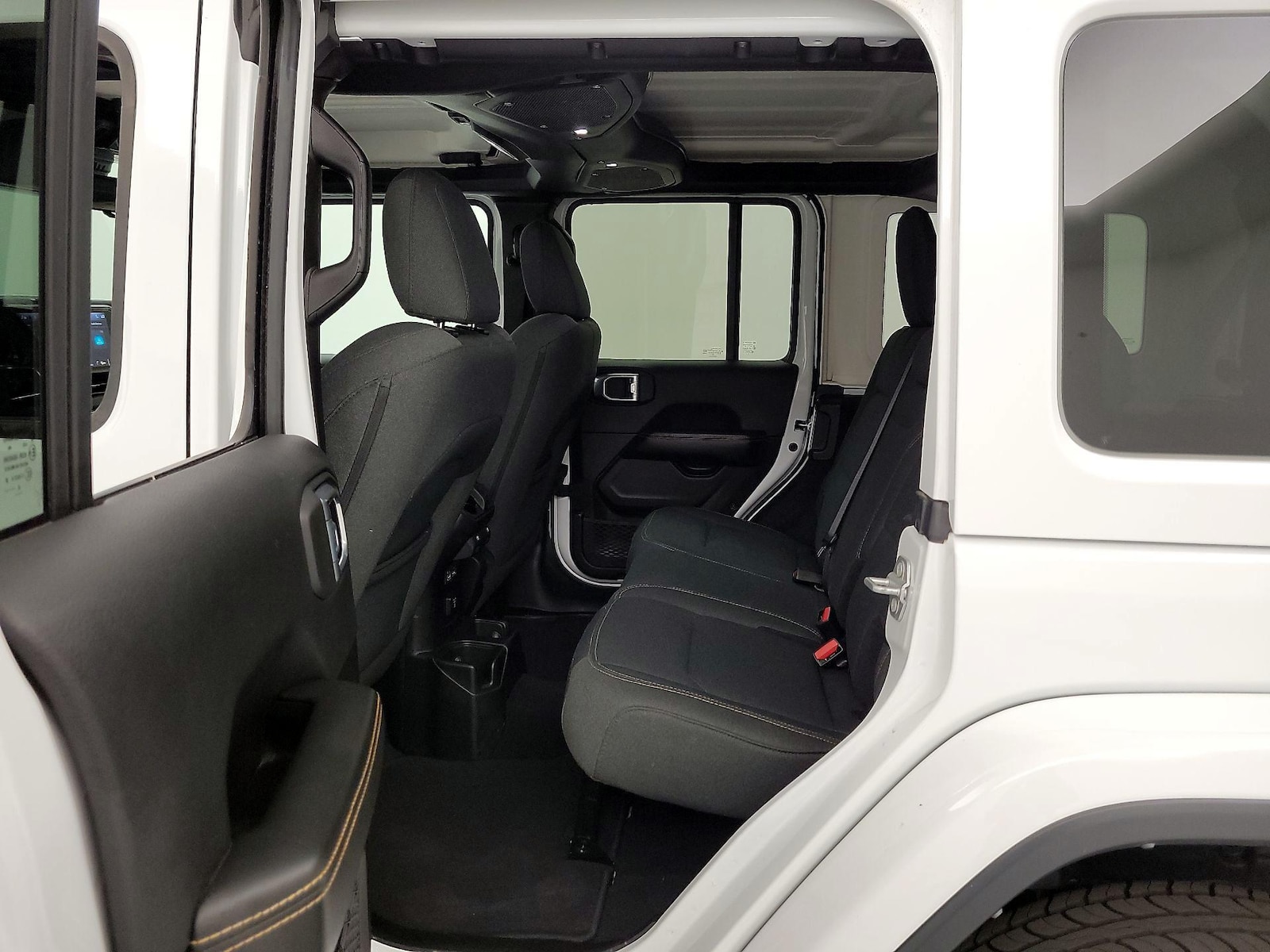 2025 Jeep Wrangler 4-Door Sahara - Photo 17