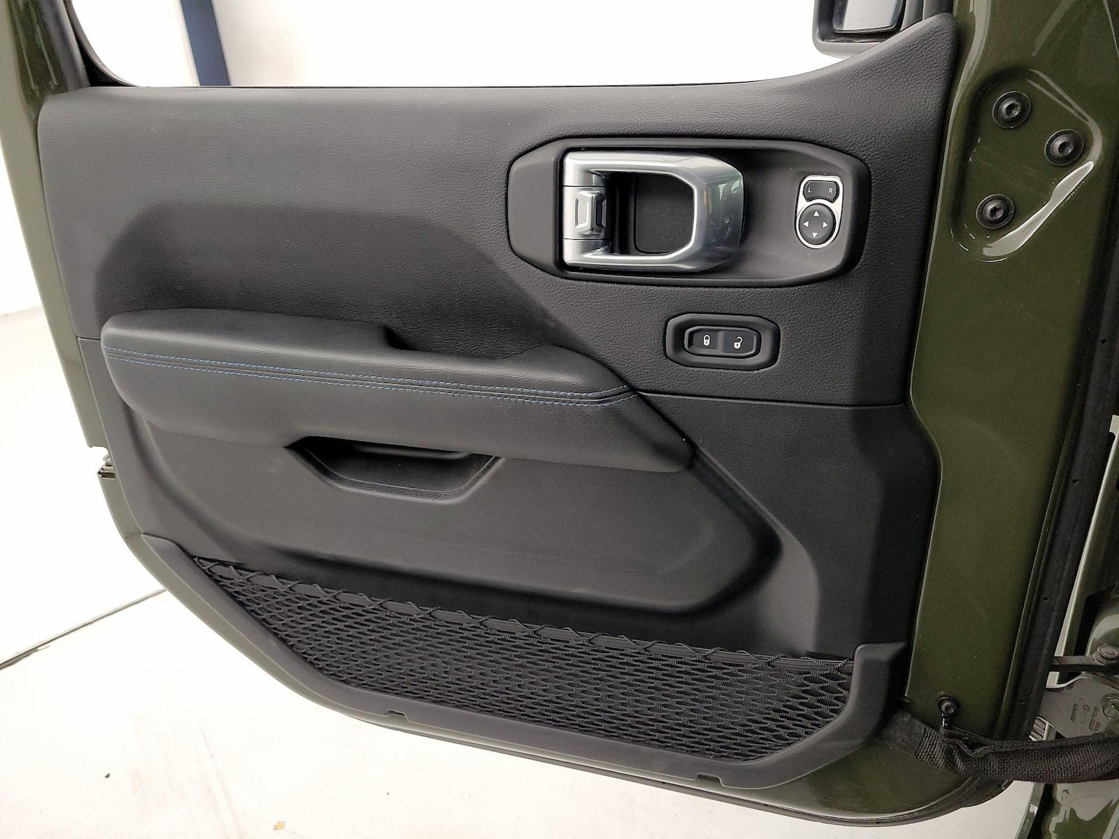 2023 Jeep Wrangler 4xe Rubicon 4XE - Photo 13