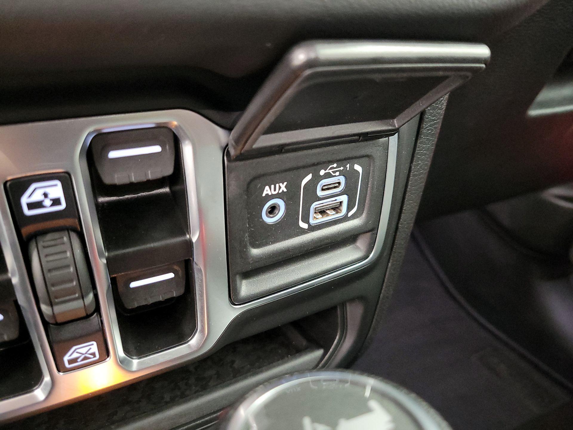 Thumbnail: 2025 Jeep Wrangler - 18