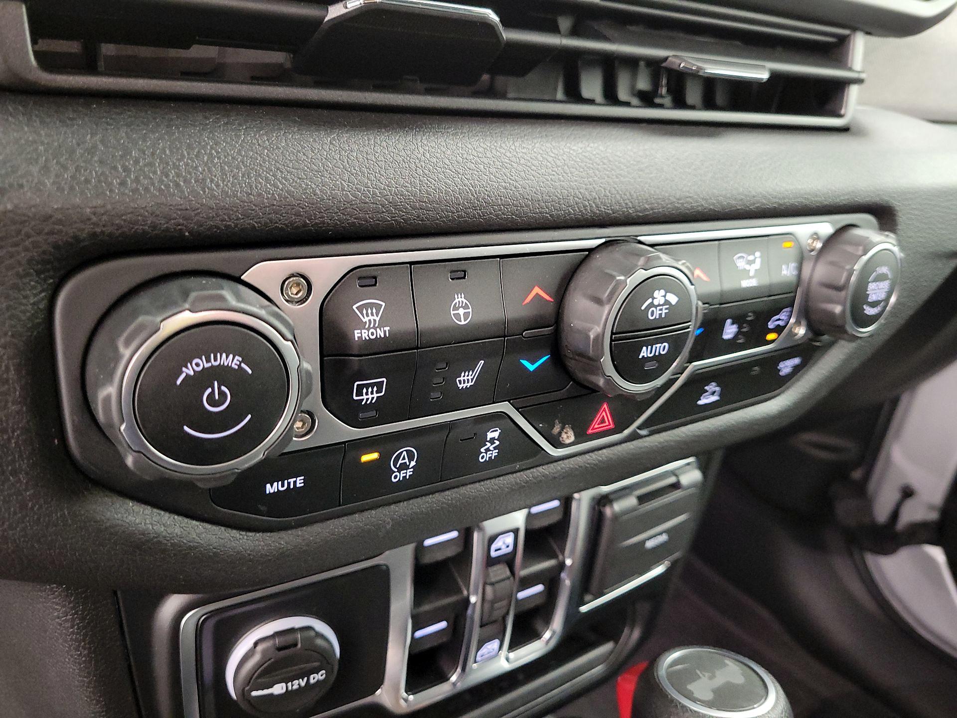 Thumbnail: 2024 Jeep Wrangler - 16