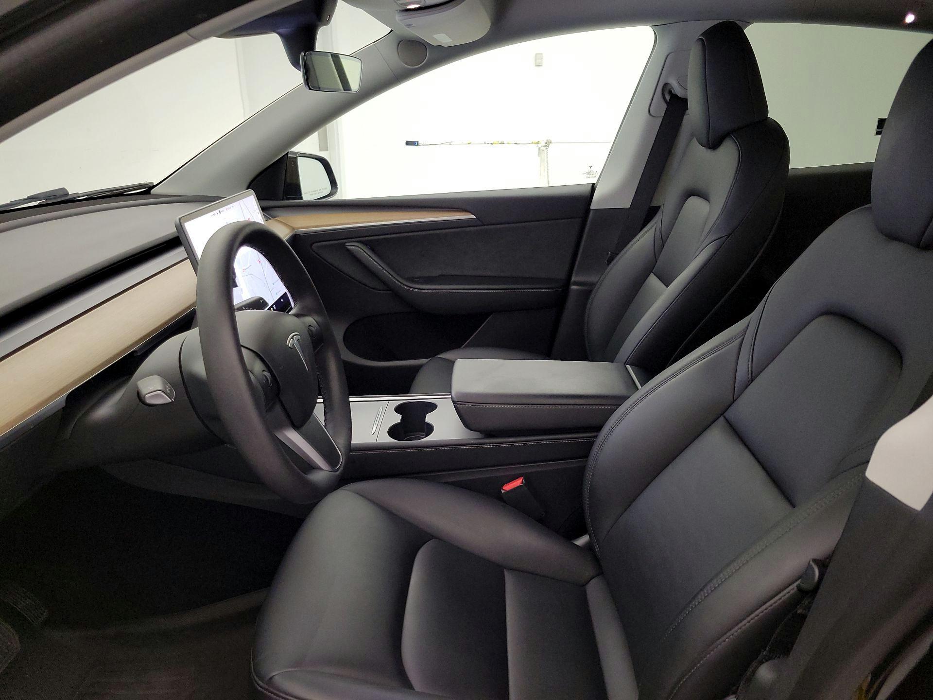 Thumbnail: 2022 Tesla Model Y - 11