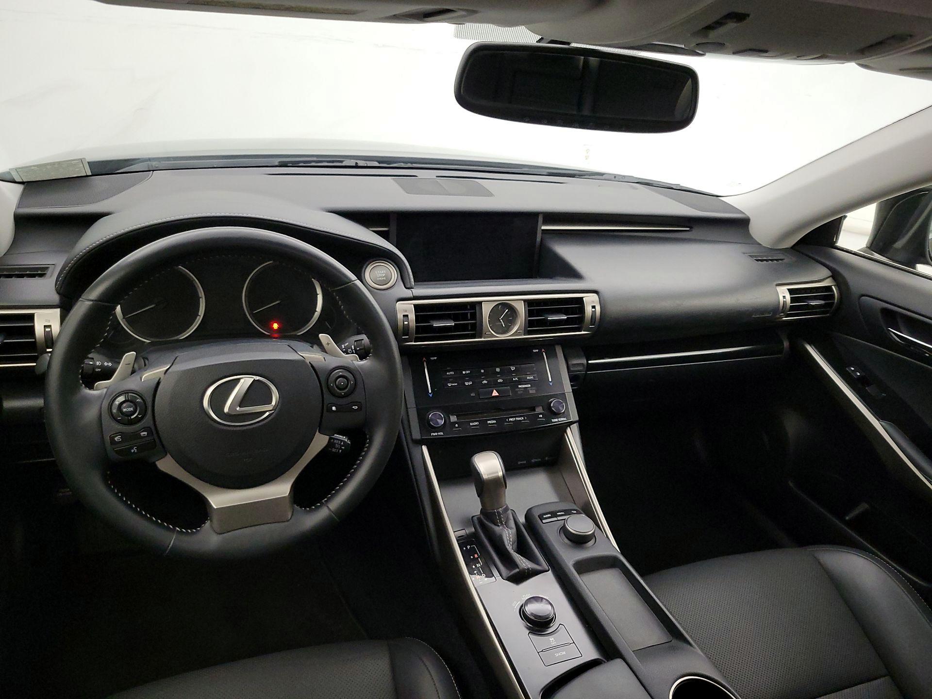 Thumbnail: 2014 Lexus IS - 9