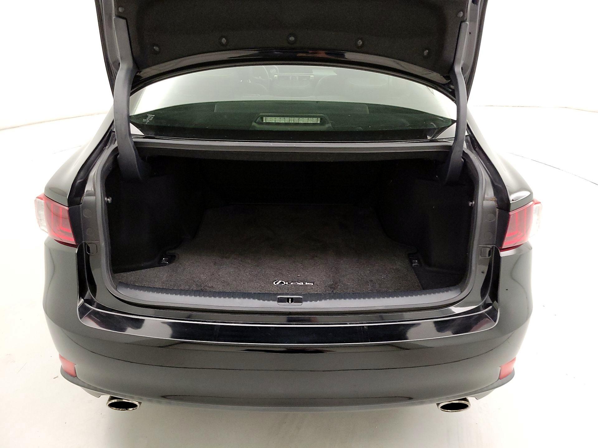 Thumbnail: 2014 Lexus IS - 20