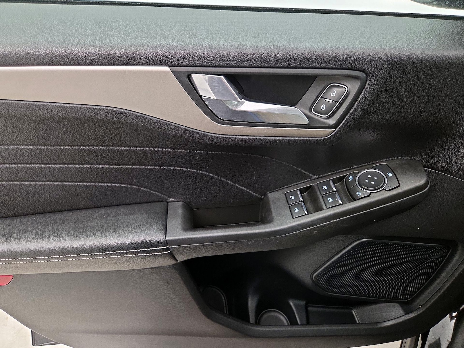 2021 Ford Escape SEL - Photo 13