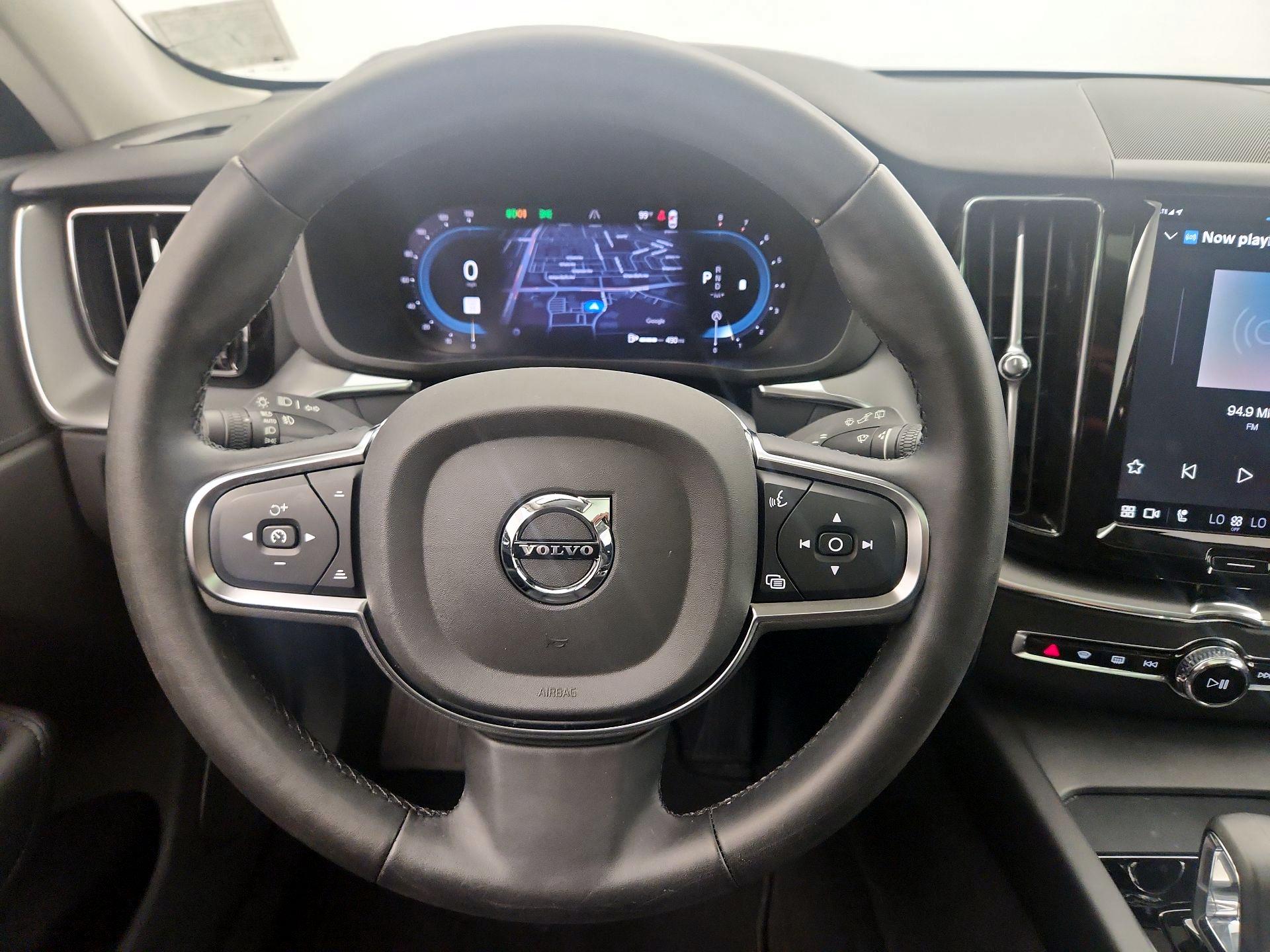 Thumbnail: 2024 Volvo XC60 - 10