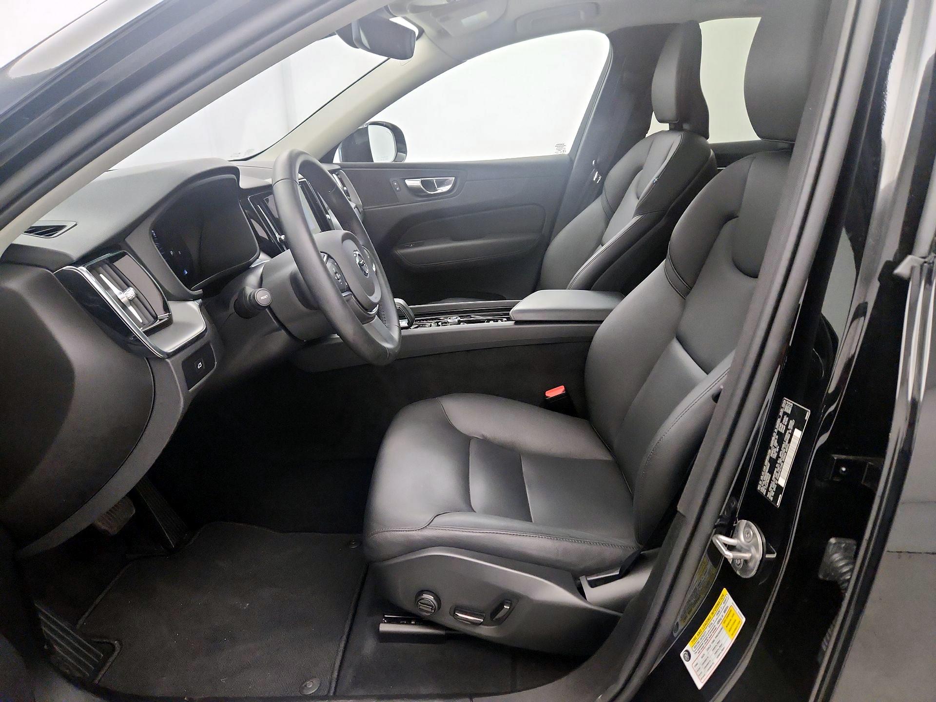 Thumbnail: 2024 Volvo XC60 - 11