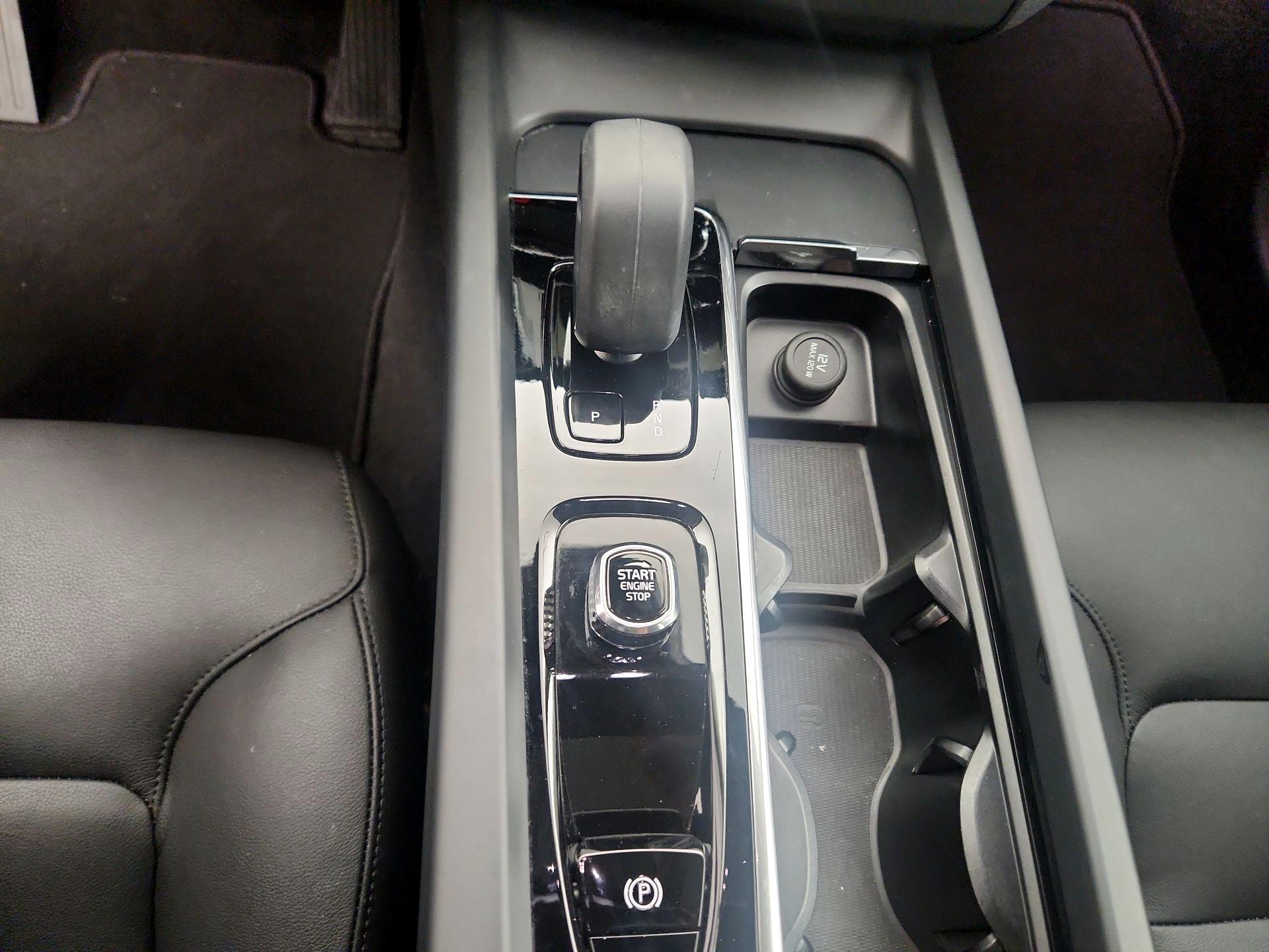 Thumbnail: 2024 Volvo XC60 - 17